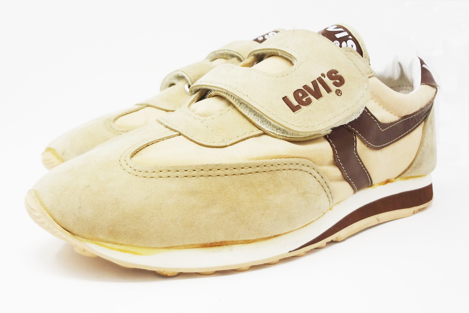 Levi's vintage 70s 80s tan velcro sneakers 3-4 view @ The Deffest