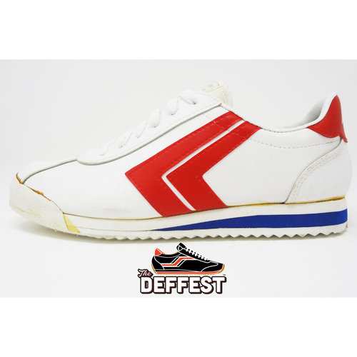 The Deffest®. A vintage and retro sneaker blog.