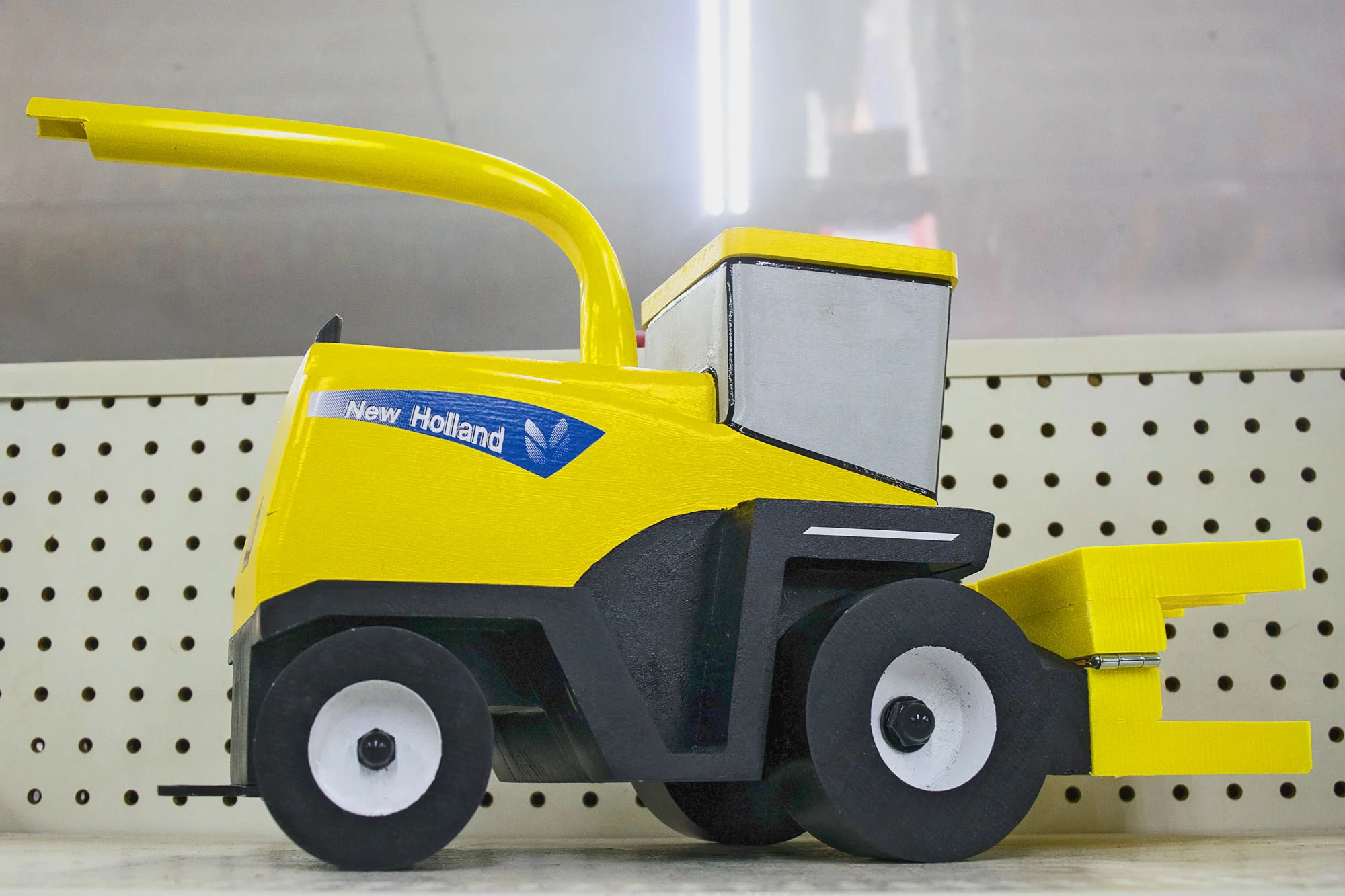 New-Holland-with-Attachments-web.jpg