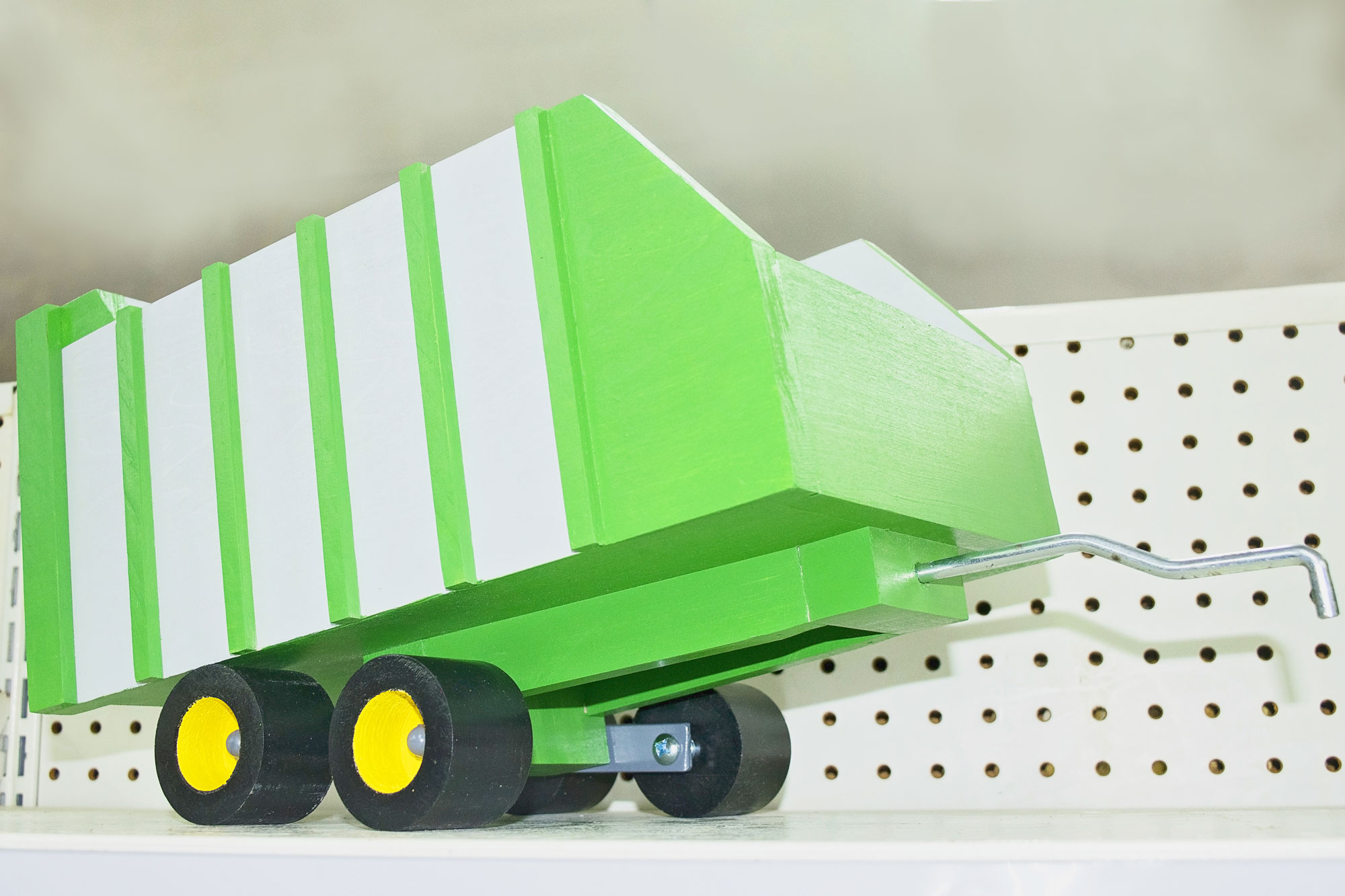 Forage-Wagon2-web.jpg