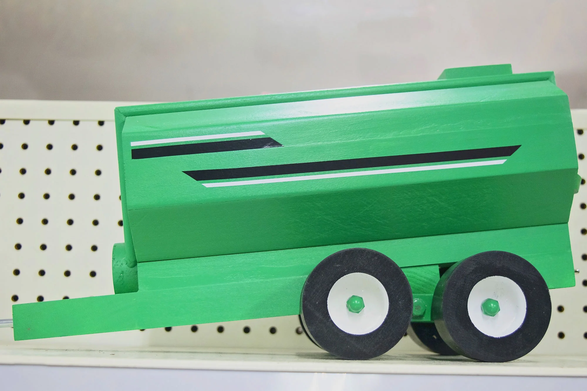 FertilizerSpreader-web.jpg