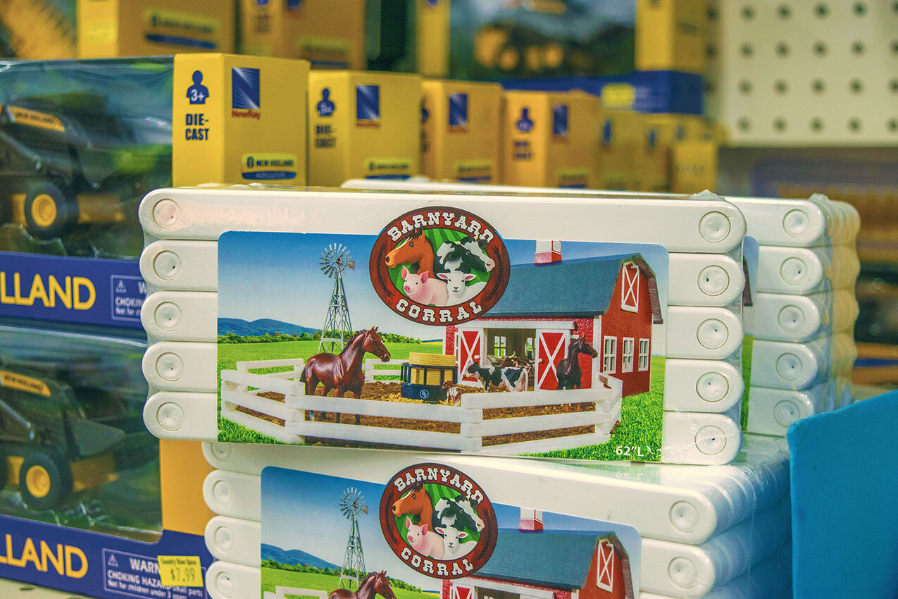 Barnyard Corral Poly Fence