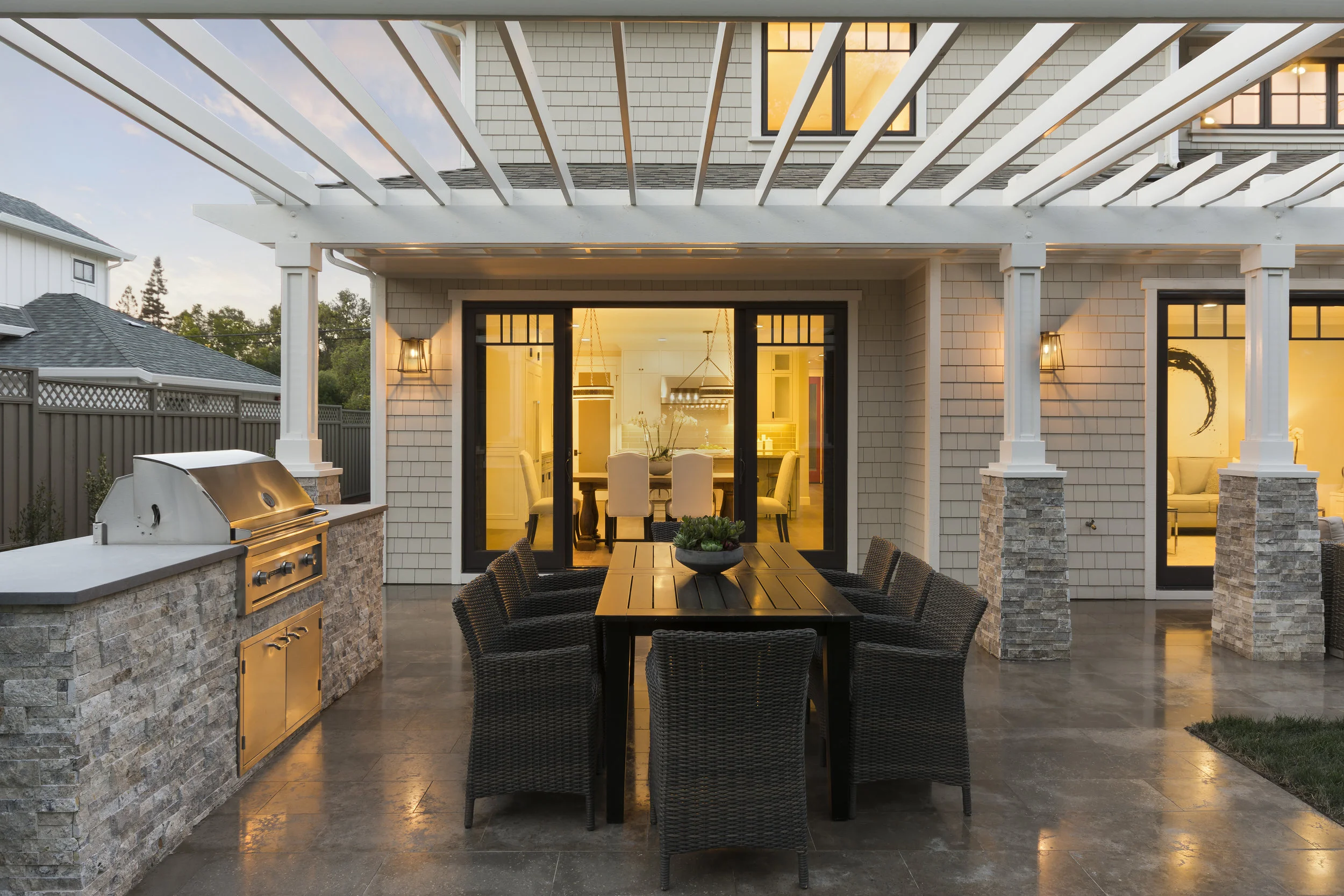 backyard-house-lights-32870.jpg
