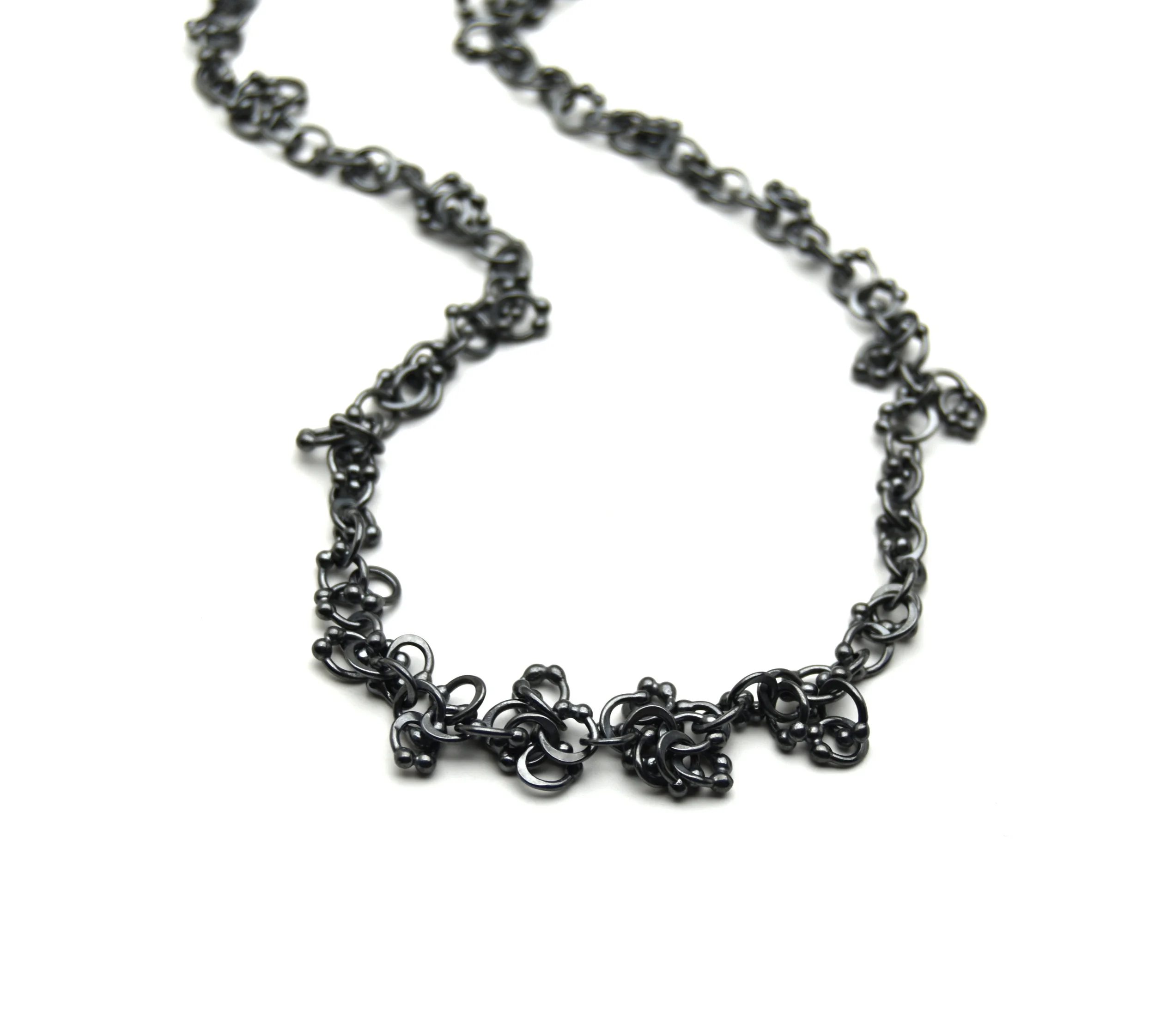 detailoxidizedballclusterchain.jpg