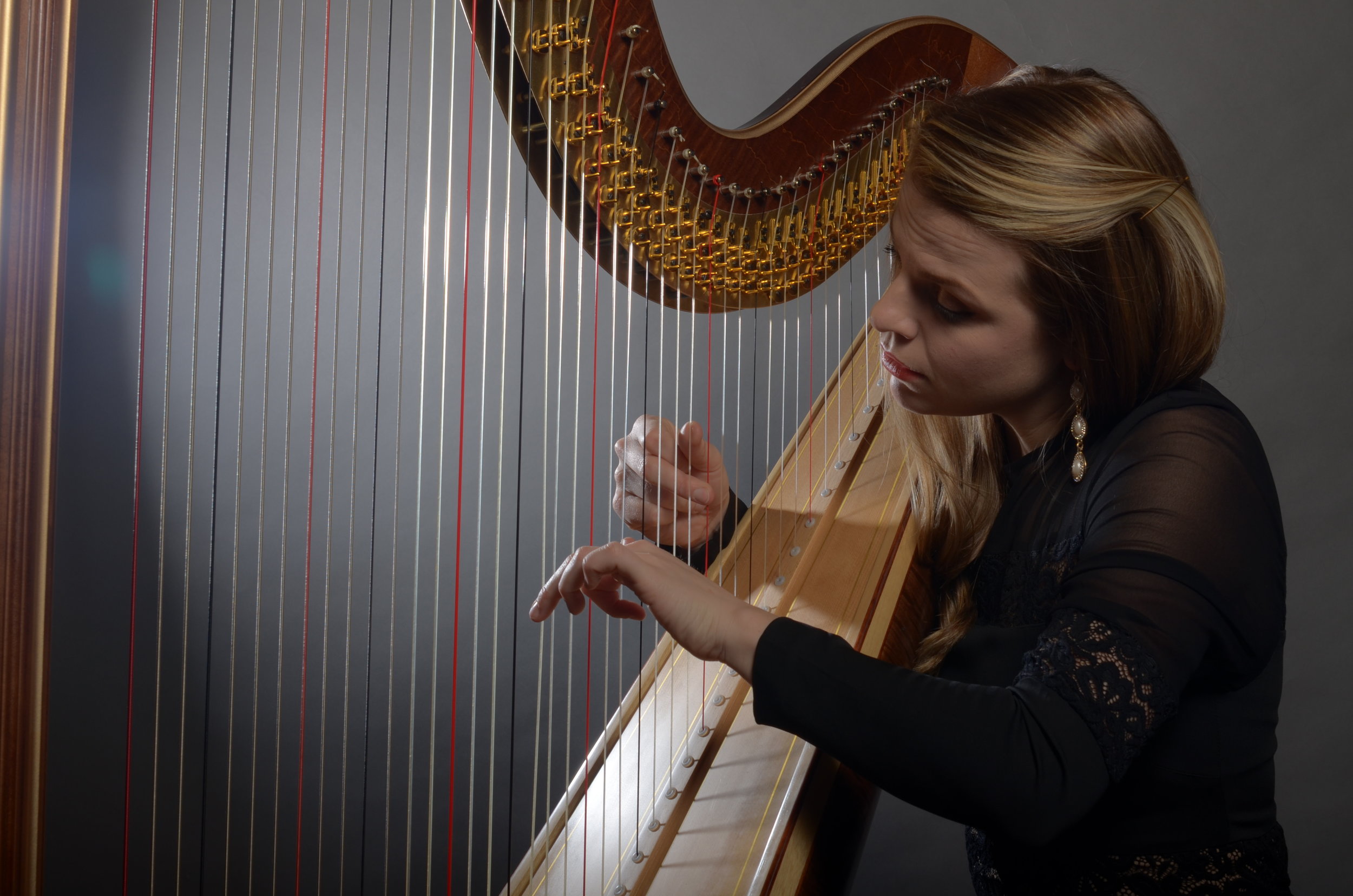 Grace Browning Harpist