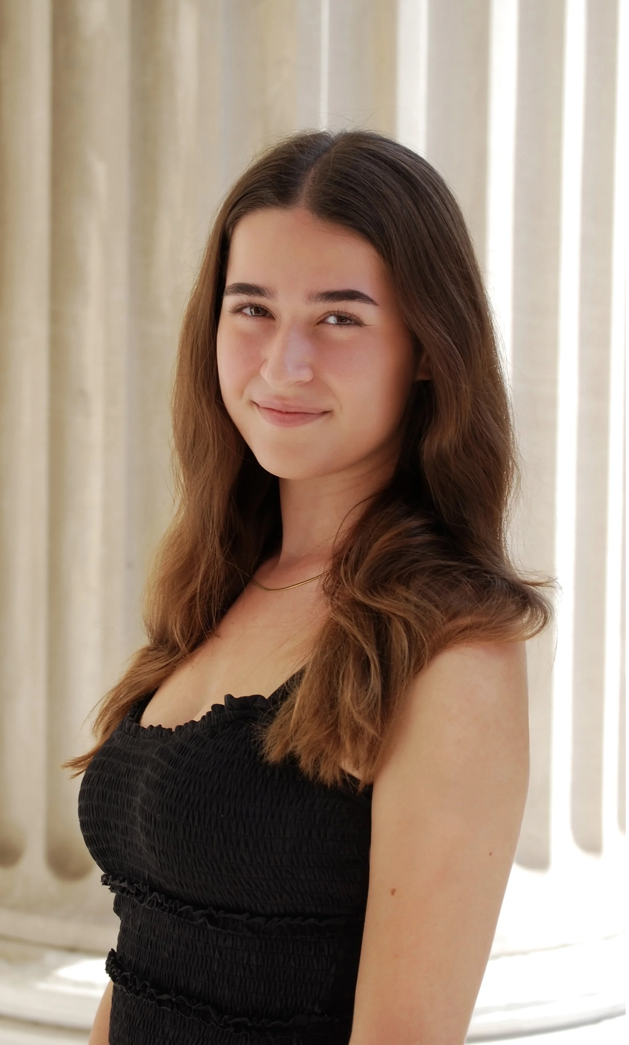 Simone Snow Headshot - Simone Snow.jpg