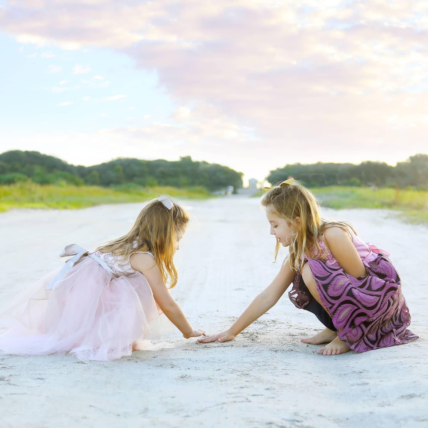 Nothing like a sister to dance with you at sunrise 🌅
.
.
.
#sistersister #sistersforlife #gtmreserve #sunrisephotoshoot #sunrisephotos #familyphotoshoot #familyphotographer #floridaphotographer #floridafamilyphotographer #childphotographer #sweetsmi