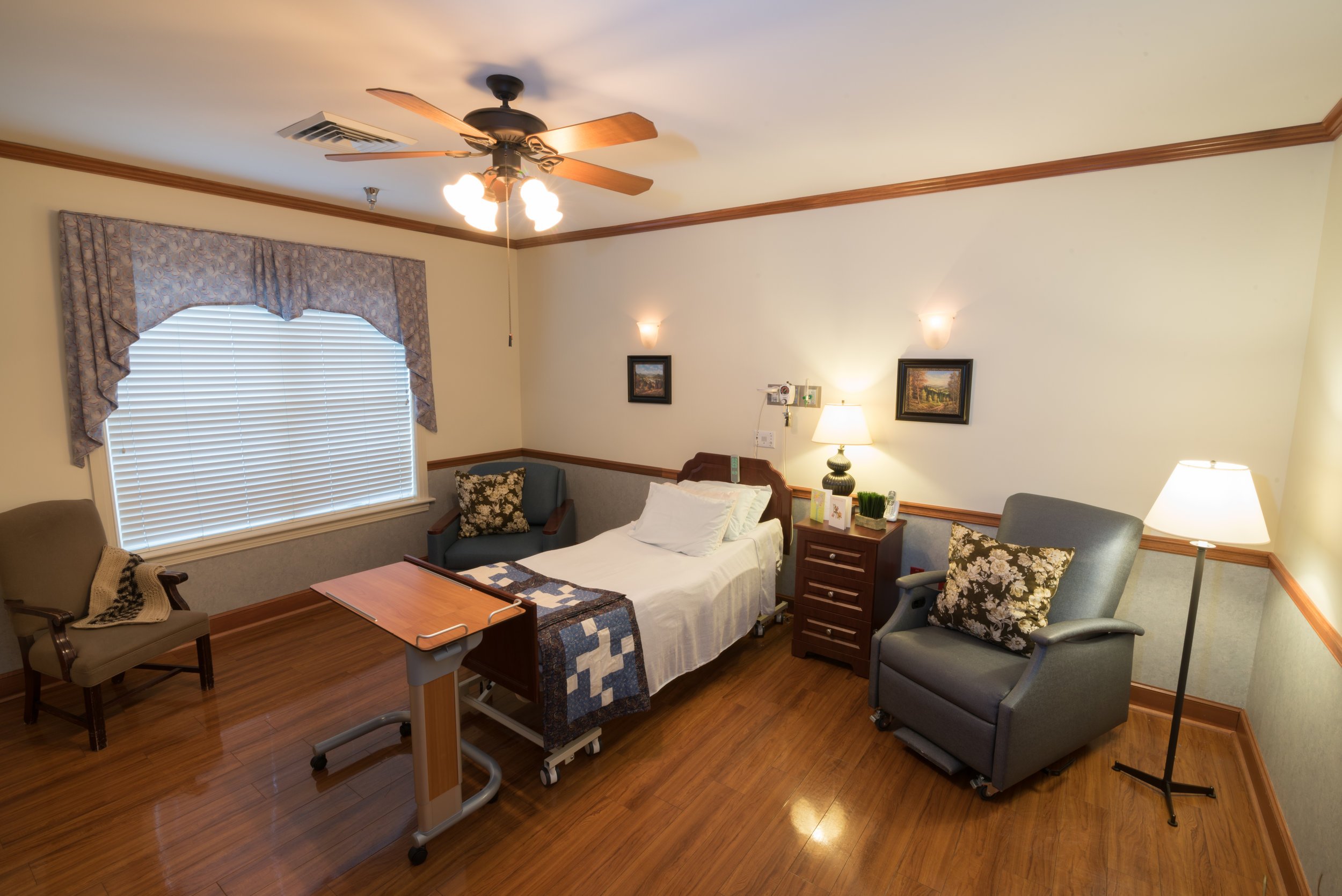 Catawba Valley Hospice House Patient Room web.jpg