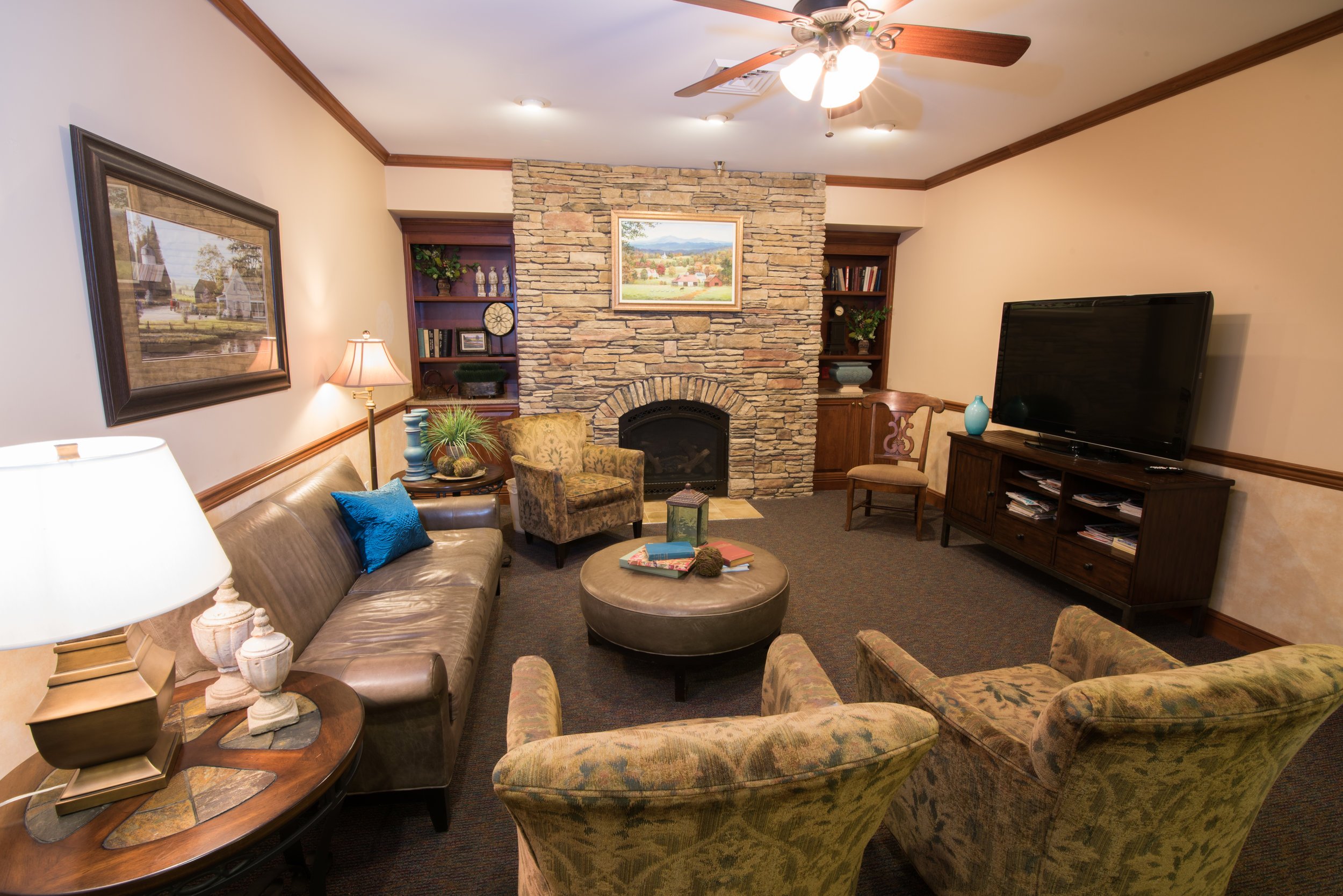 Catawba Valley Hospice House Family Room.jpg