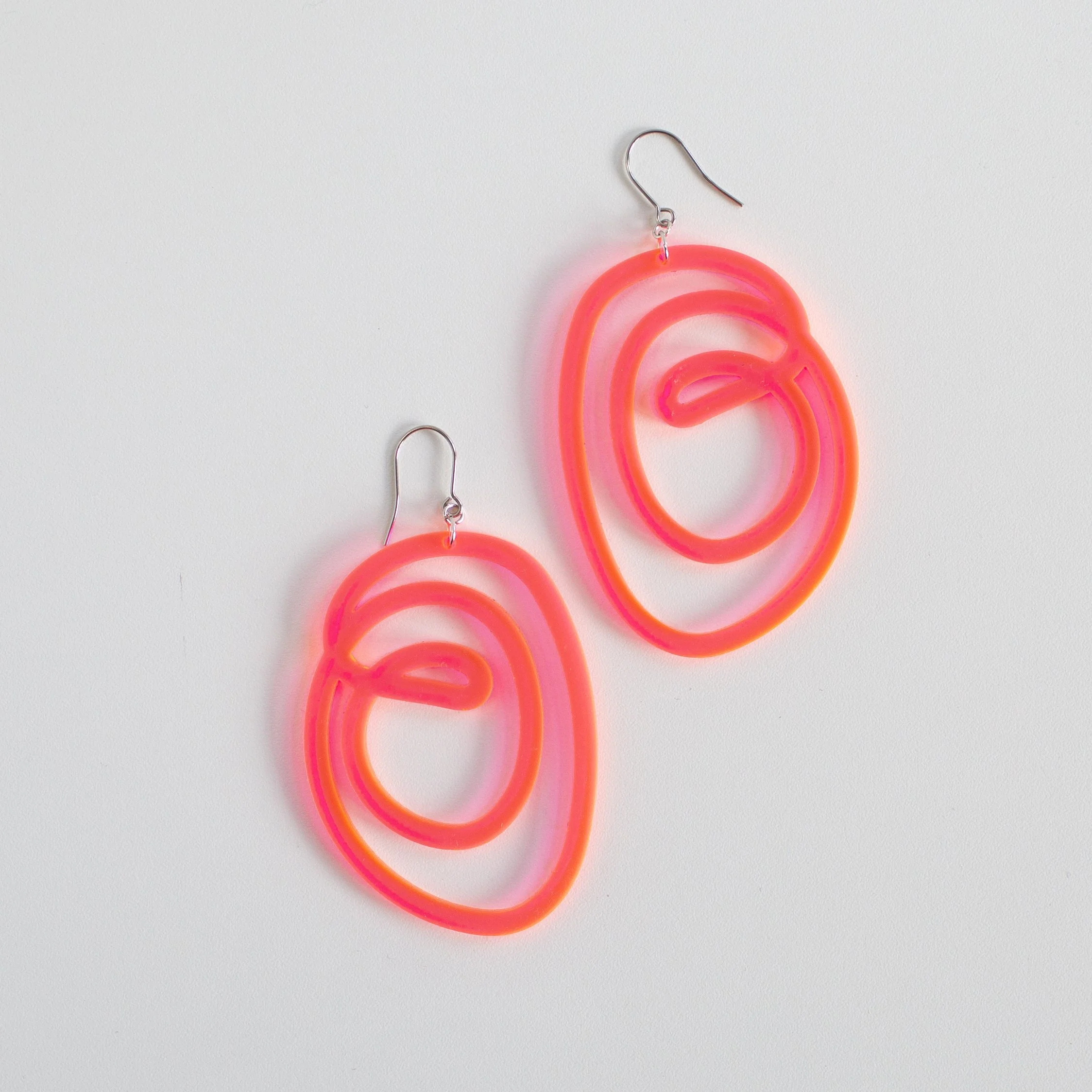 a mano-louisa podlich-acrylic earrings-handmade-2.jpg