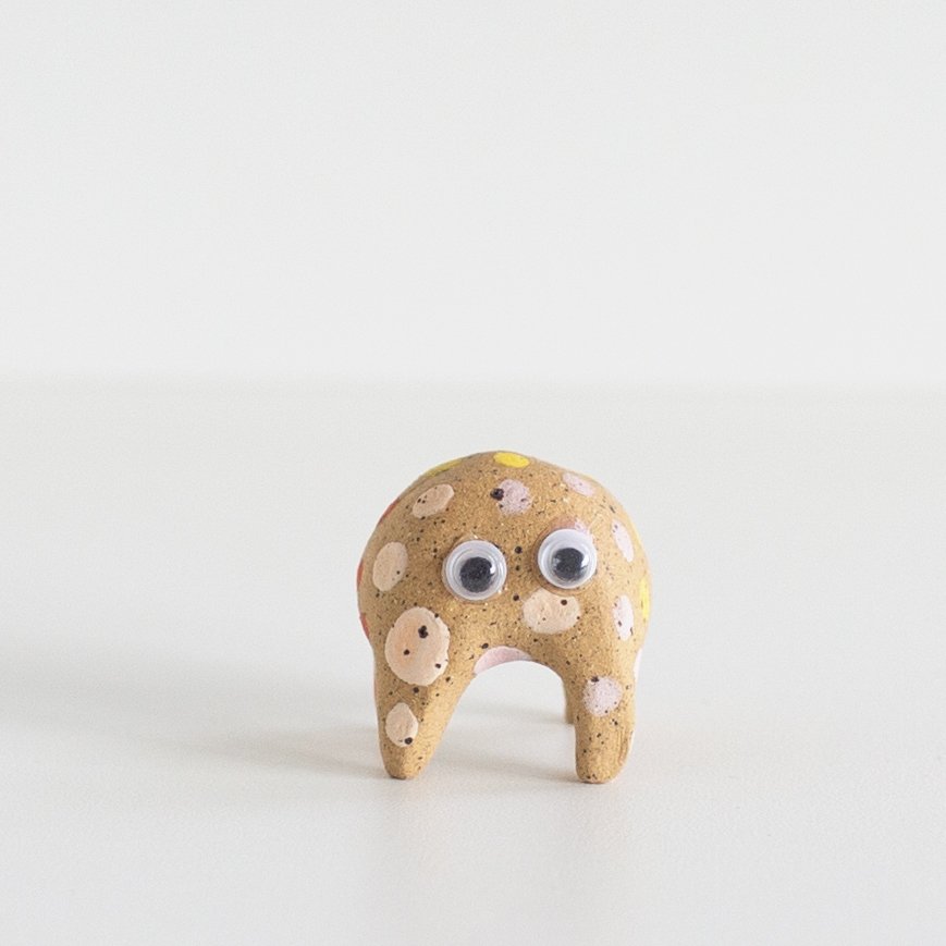 a mano-louisa podlich-ceramic-clay-pottery-beep boop-handmade-1.jpg