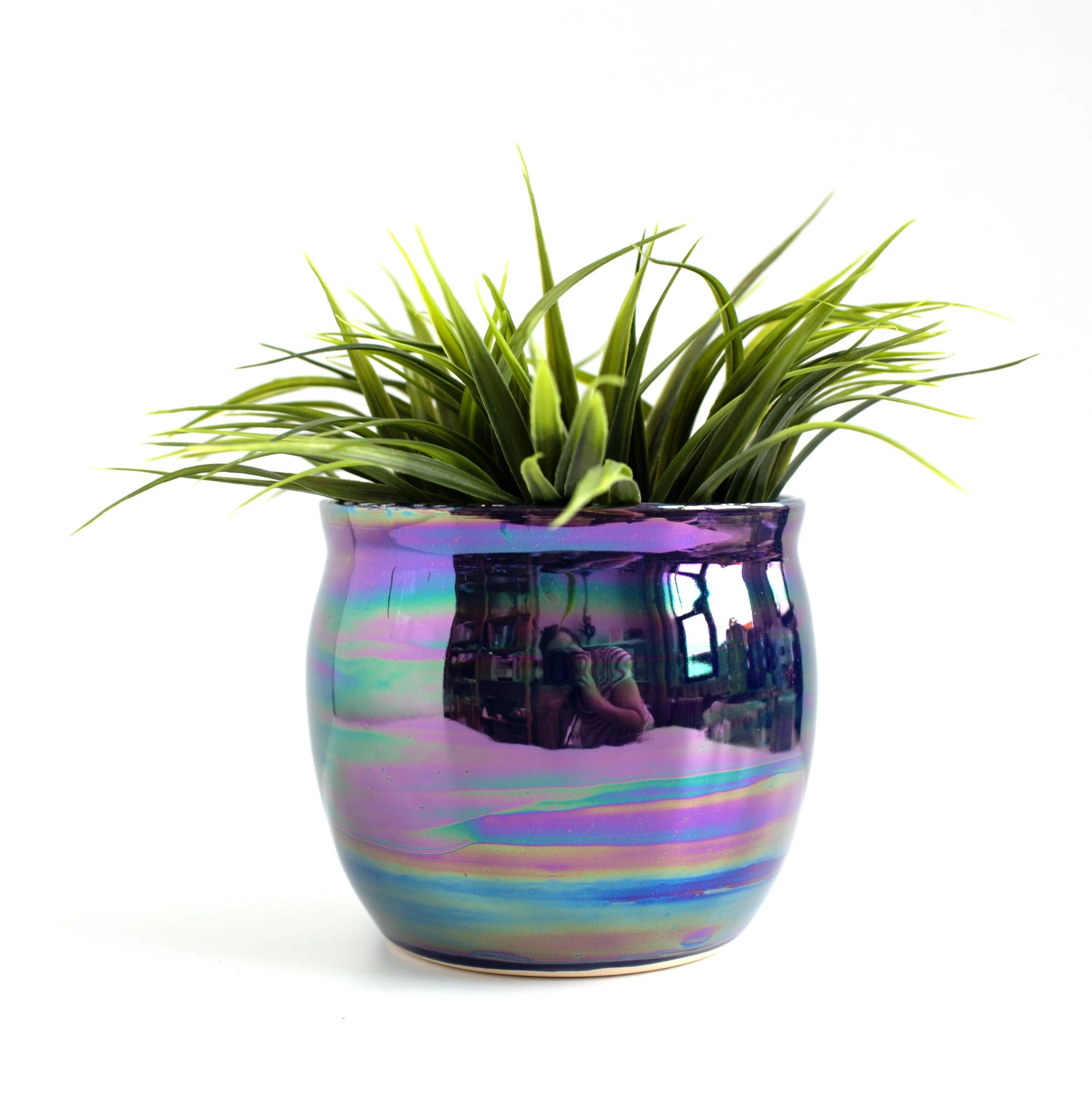 a mano-louisa podlich-clay-ceramic-pottery-wheel thrown-planter-handmade-5.jpg