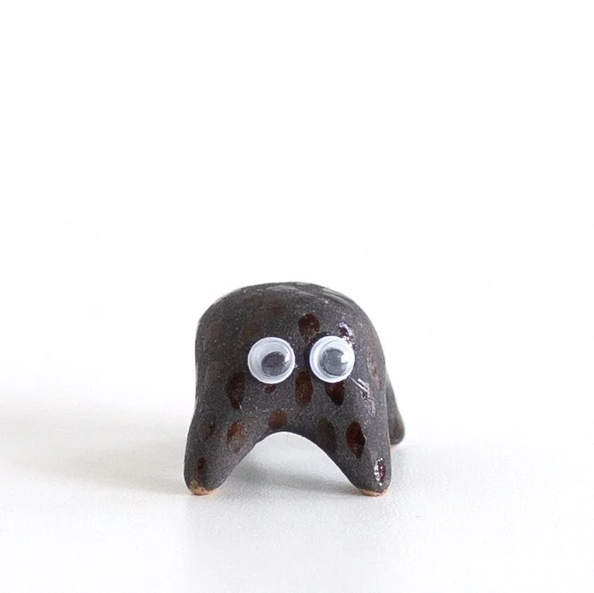 a mano-louisa podlich-ceramic-clay-pottery-beep boop-handmade-3.jpg