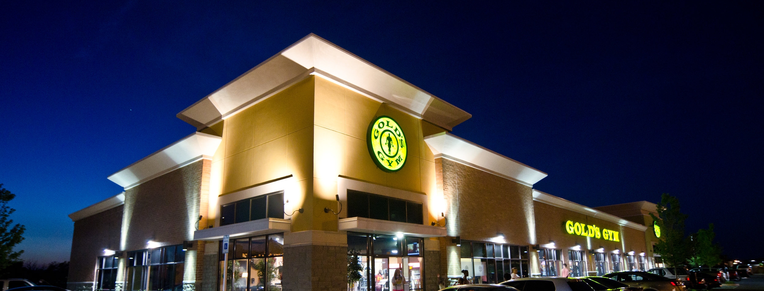 Golds Gym_01.jpg