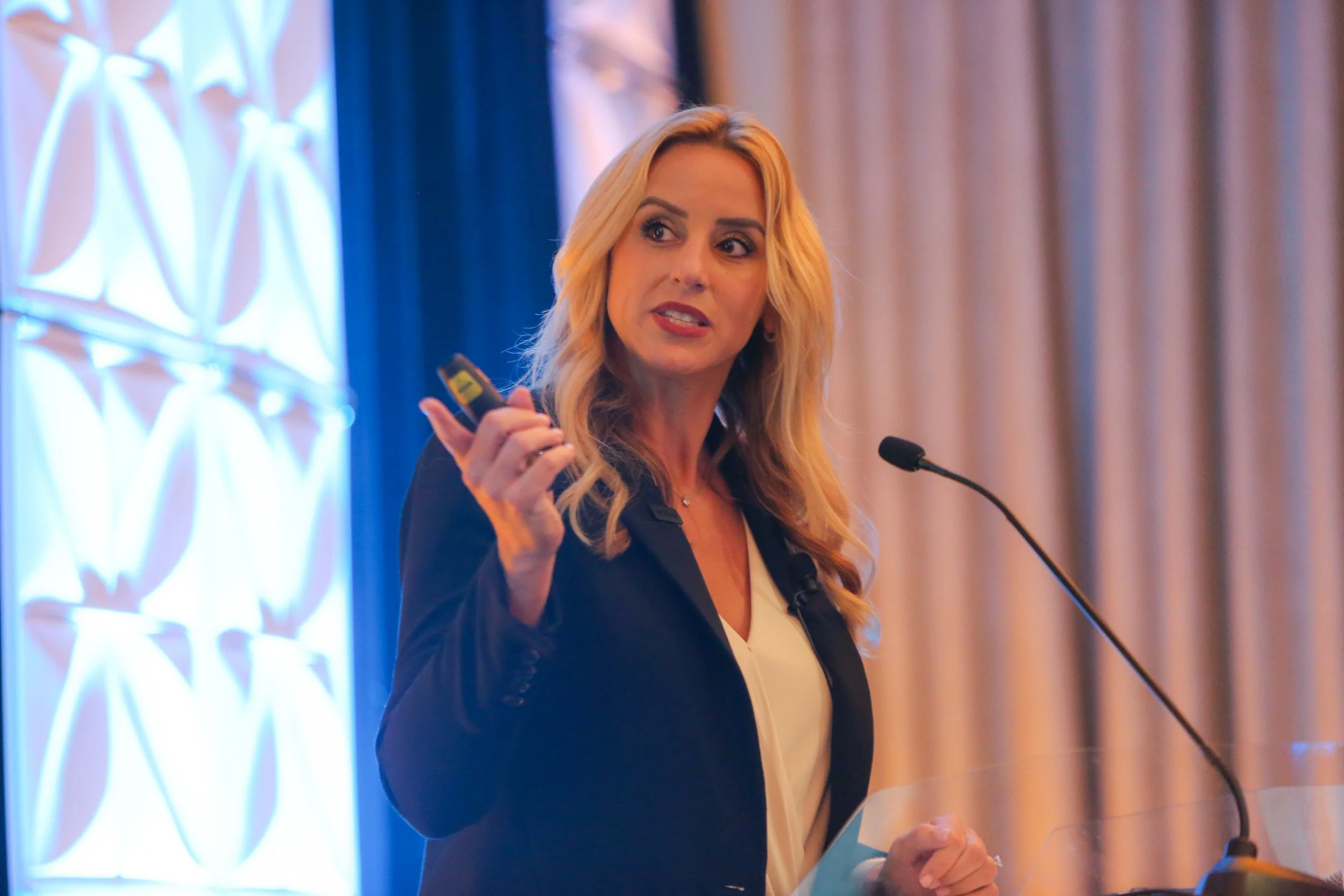How to Become a Keynote Speaker 