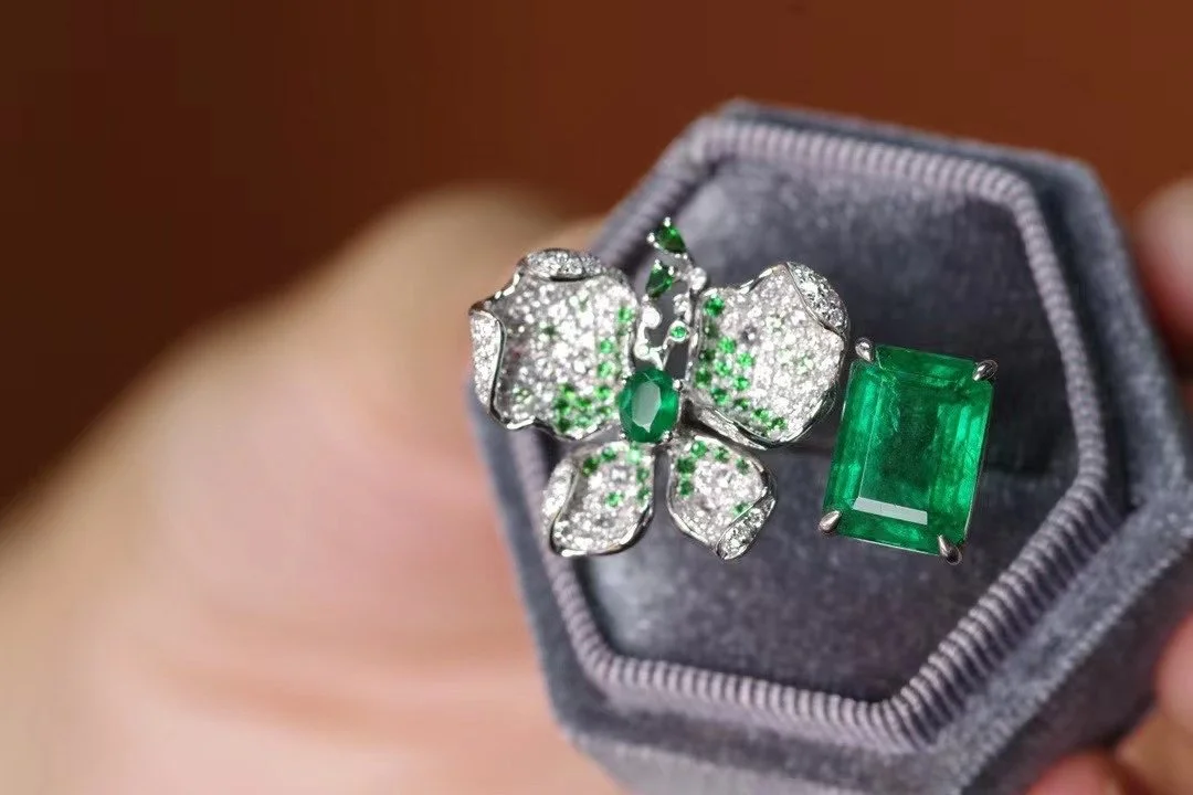 Butterfly Emerald Ring