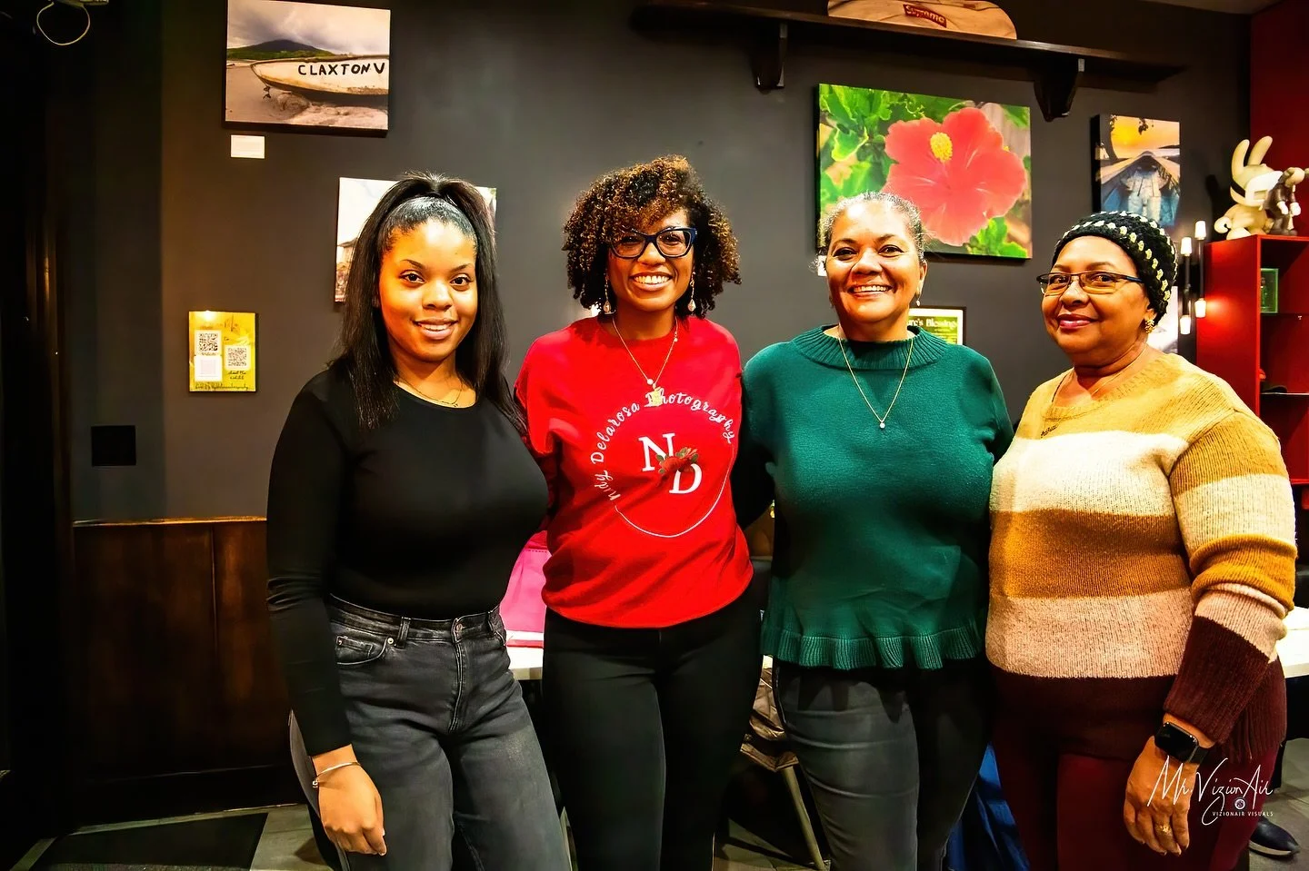 There&rsquo;s something about the power and support of women. 
Women come together for each other. They are a community and show love in different ways. 
Thank you to some of the ladies that showed up for me. 

Photo credit: @mrvizionair 

#girlpower