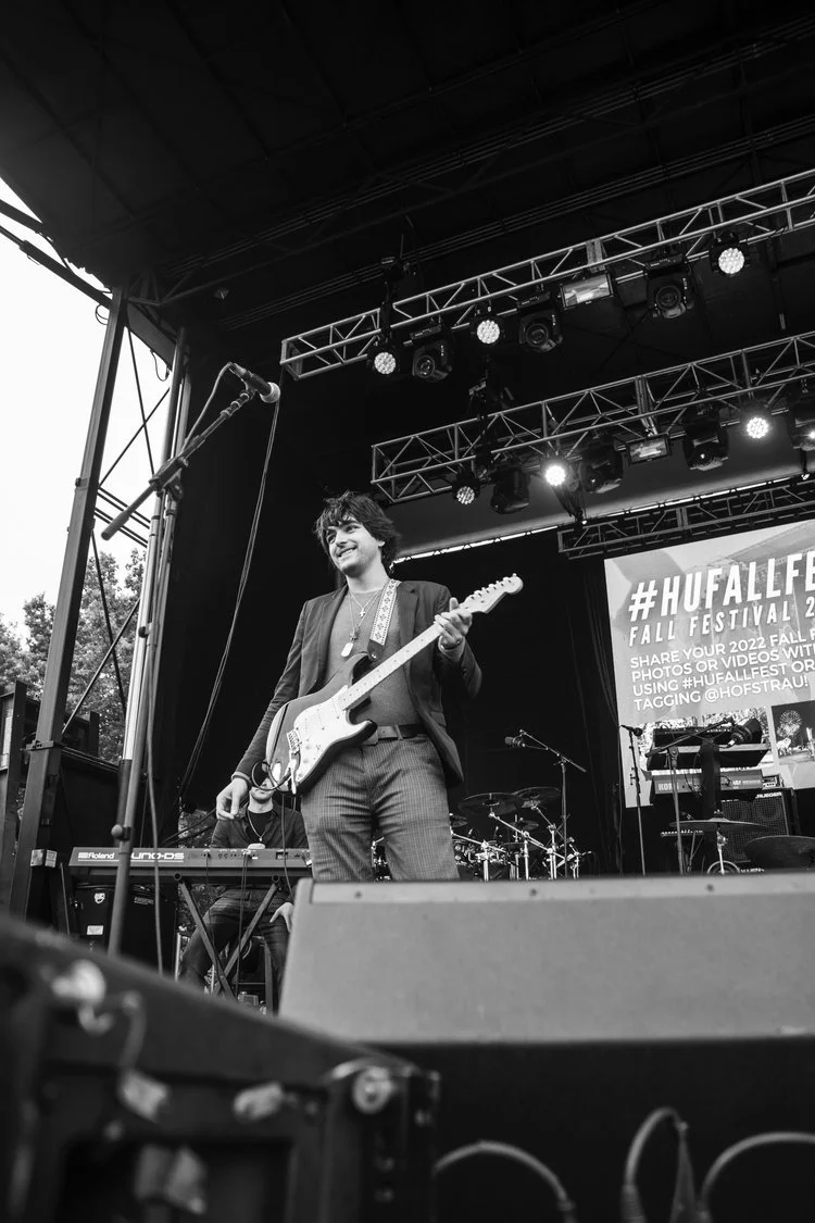 Weird America Opens For Ne-Yo