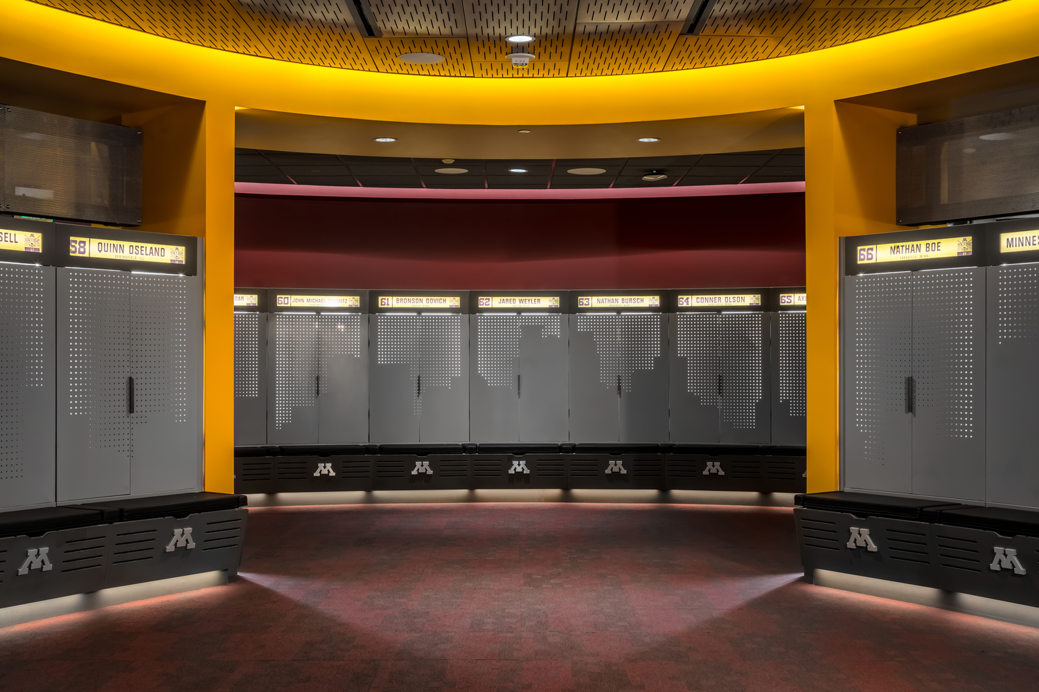 Minnesota-Football-Locker-Room-Ballparchitecture.jpg