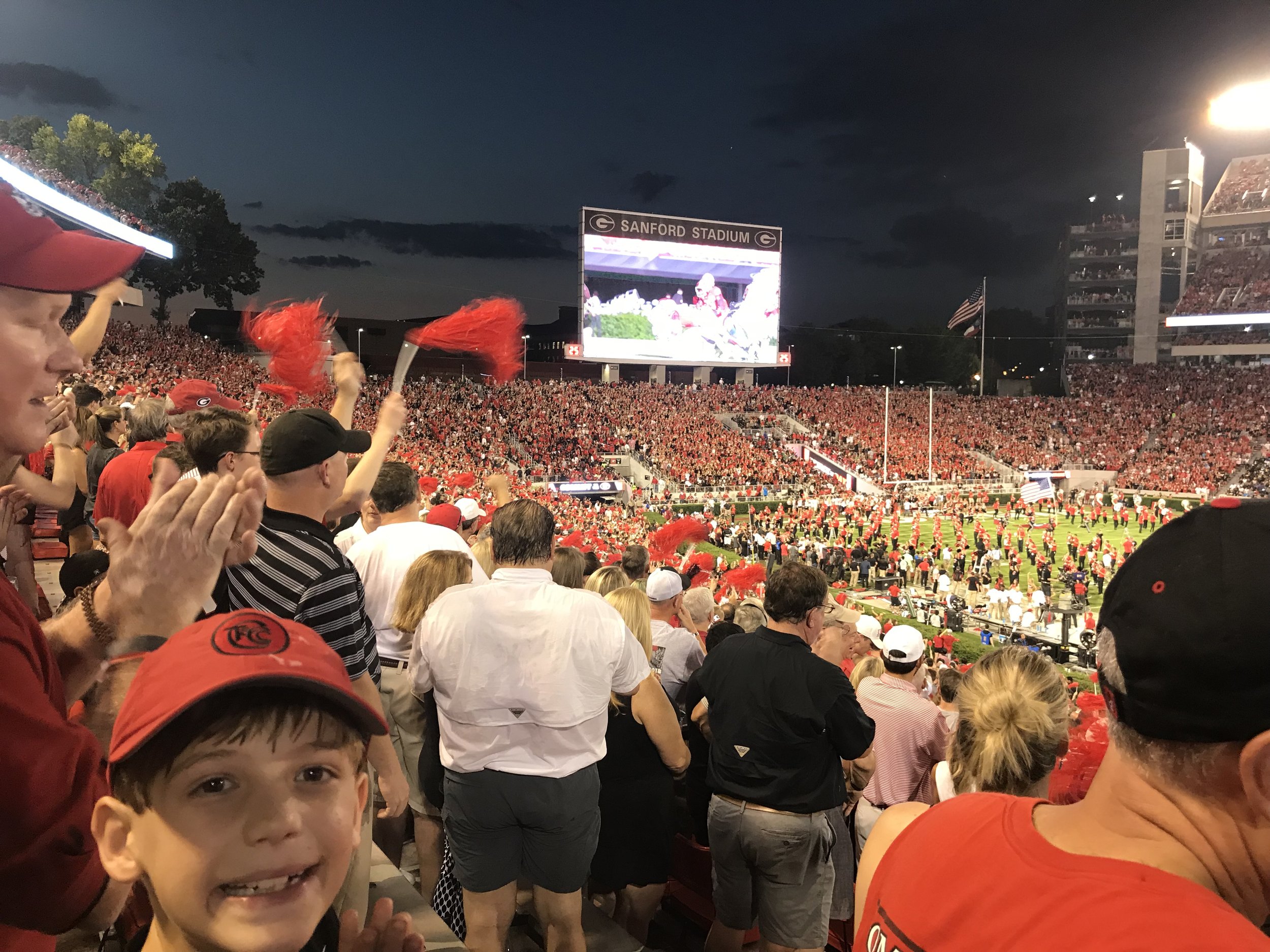 georgia-bulldogs-sanford-stadium-ballparchitecture.jpeg