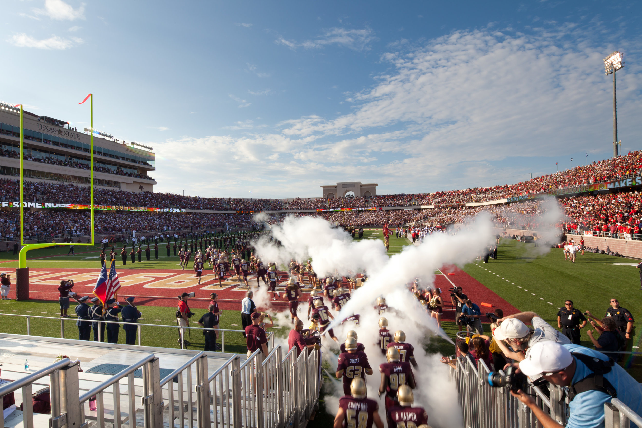 Texas-State-Bobcat-Stadium-Smoke-BallParchitecture.jpg