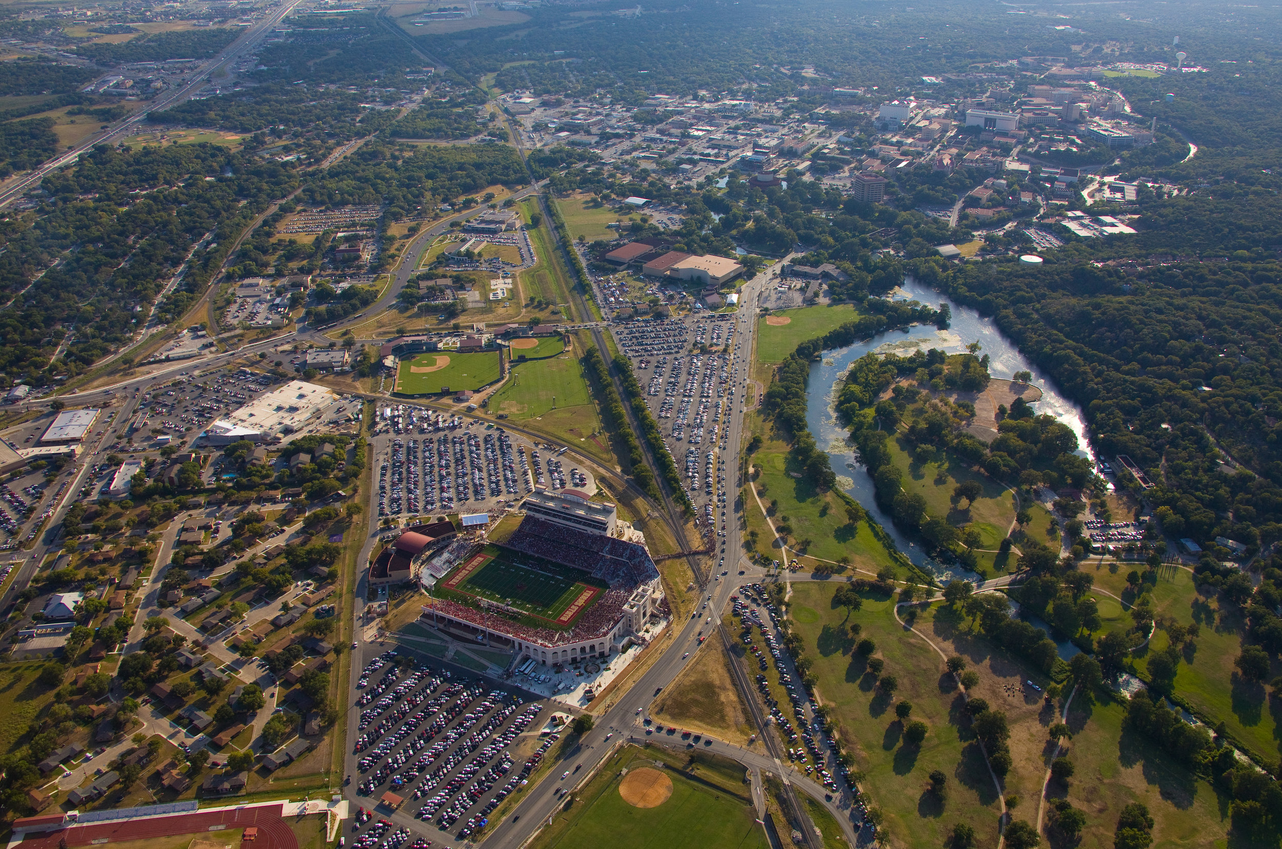 Texas-State-Bobcat-Stadium-San-Marcos-BallParchitecture.jpg