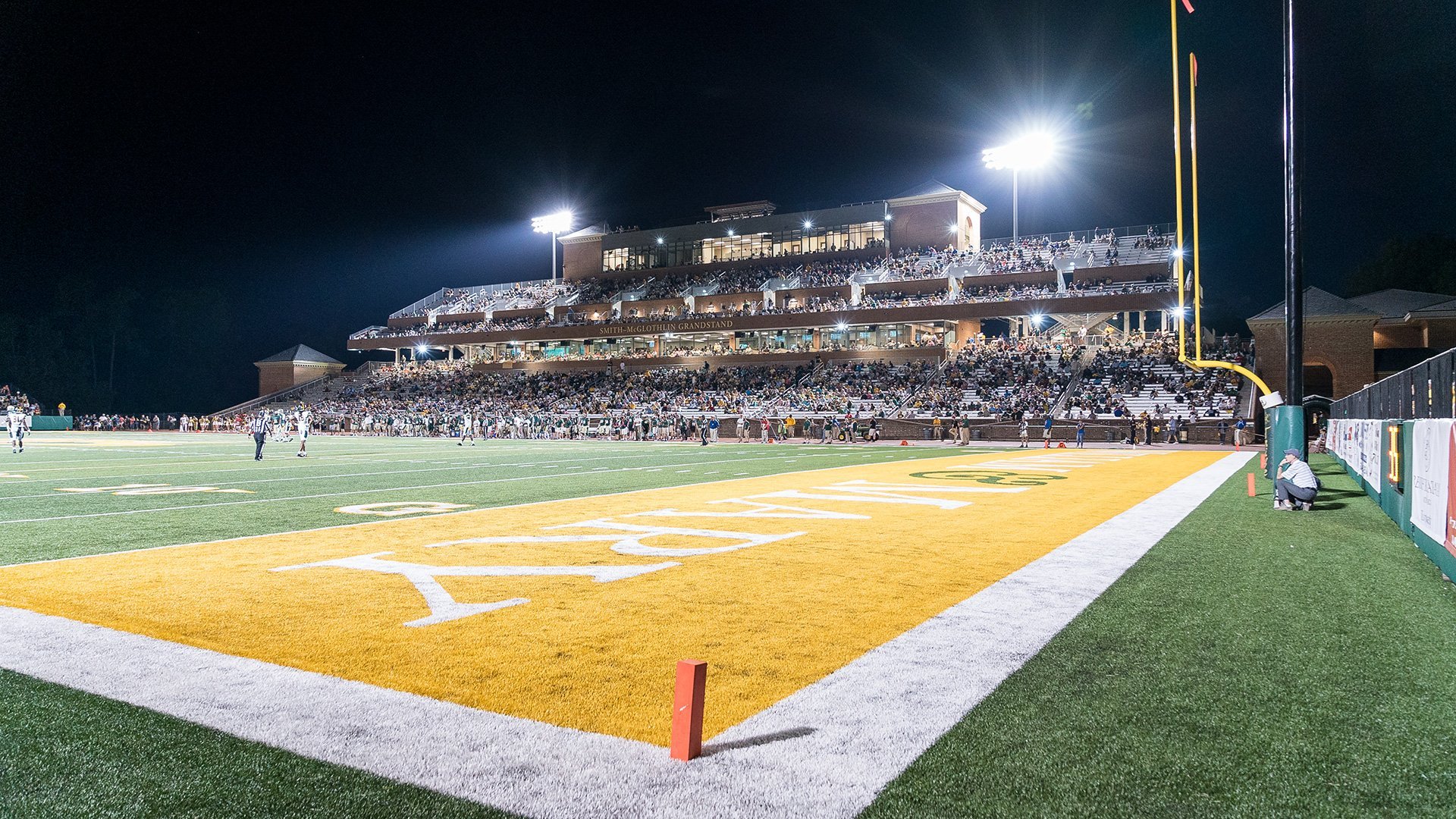 william and mary-zable-football-stadium-ballparchitecture.jpg