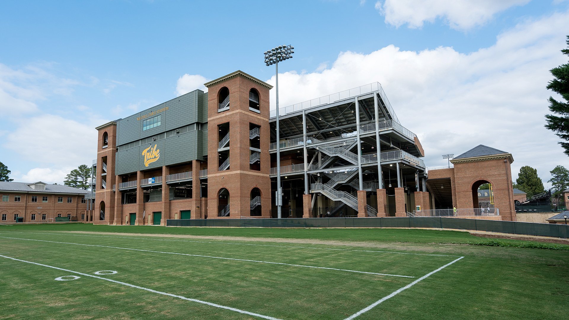 william and mary-zable-stadium-football-tower-ballparchitecture.jpg