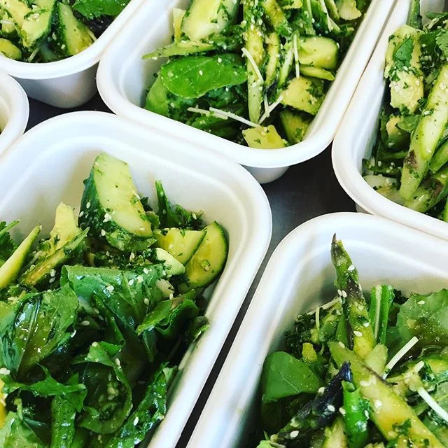 Greens Greens Greens come get your Greens 🥬 !!
Today we have 2 salads available this one is a raw green salad with rocket, asparagus, avocado, cucumber, sprouts, herb pesto ( vegan ) & a sesame dressing GF DF V 🌱 stay tuned for the second option.
.
.
.
#jaksisland #nelsonshines #cheflife #love #jaksislandcatering #lunch #saladbowl #glutenfree #vegan #dairyfree #nzavocado #lunchbox #grabandgo #bosslady #gettingitdone #nelsonnz #flightcoffee #sunsout #nourish #healthyfood