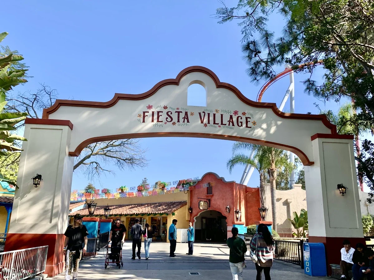 Fiesta_Village_Boardwalk_gate_KBF_2025-02-02.webp