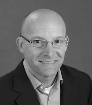 Tim Froemling is a consultant at Synaptiq. He is a product leader with over 20 years experience in market research and product management and has led innovation teams to create successful new products including Vitae, the 'LinkedIn for Higher Ed'. He is an expert in the Lean Launchpad methodology that is commonly used by startups and innovation teams and helped Synaptiq create their strategy for validating AI products.