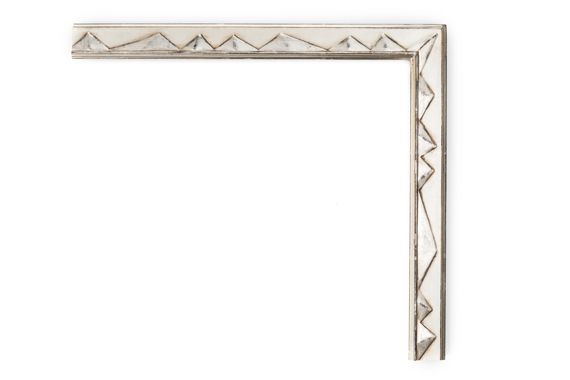 White Gold with Pyramids 1 1/4" White gold, black clay, drawing frame with alternating raised "pyramids" in panel