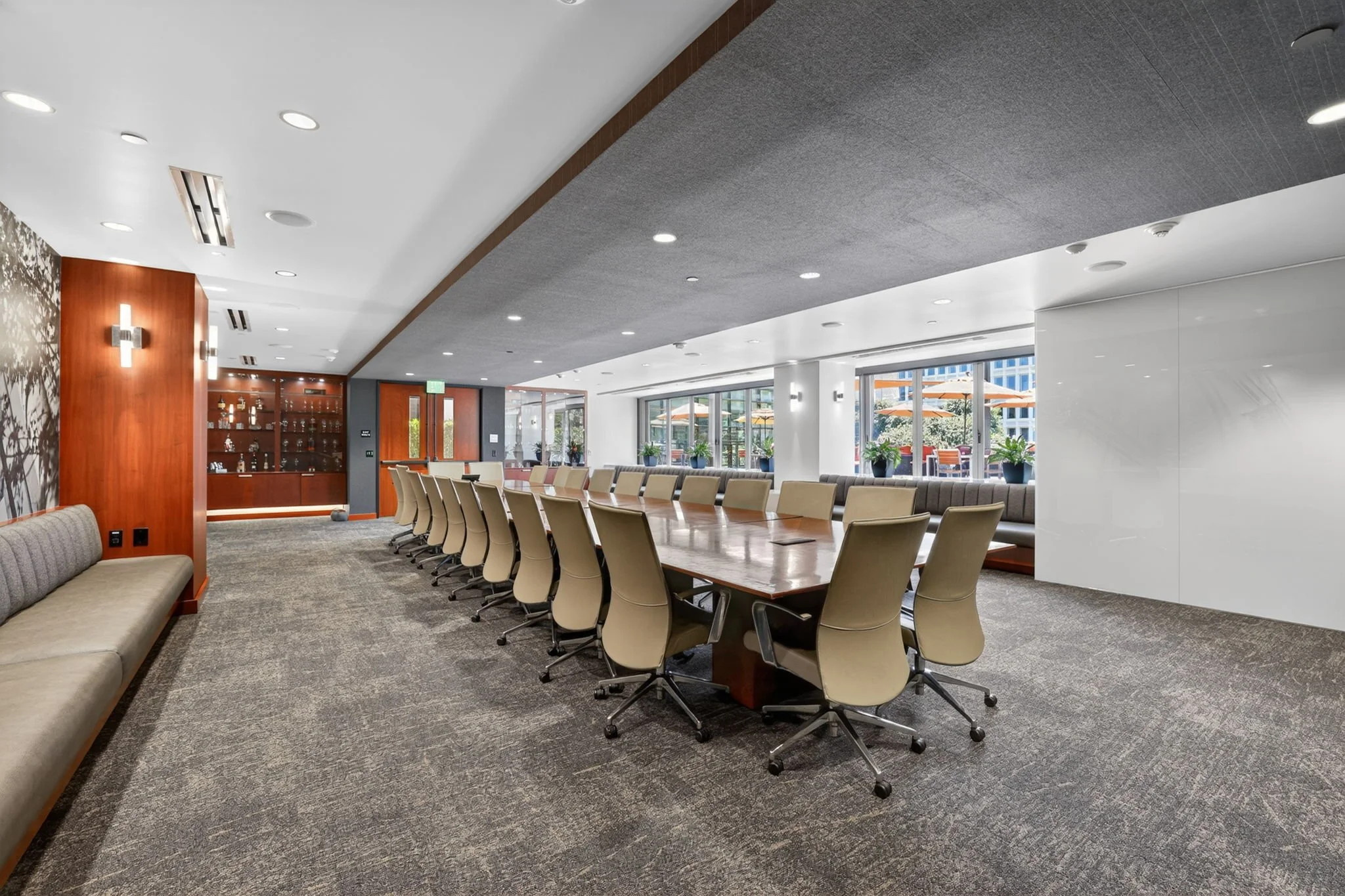 64-web-or-mls-555-capitol-mall.jpg