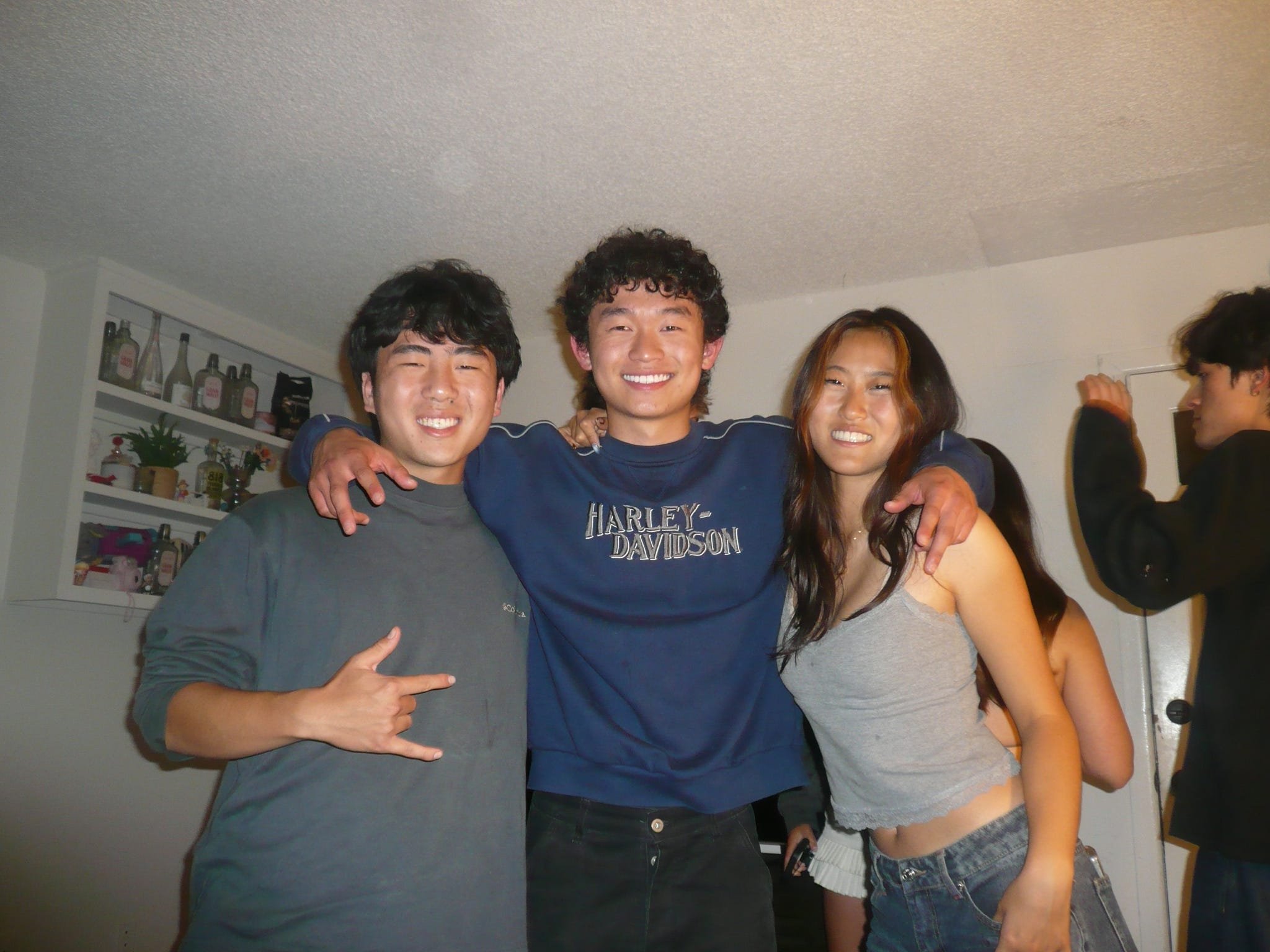 20250601_212418_6ABE9E.jpeg