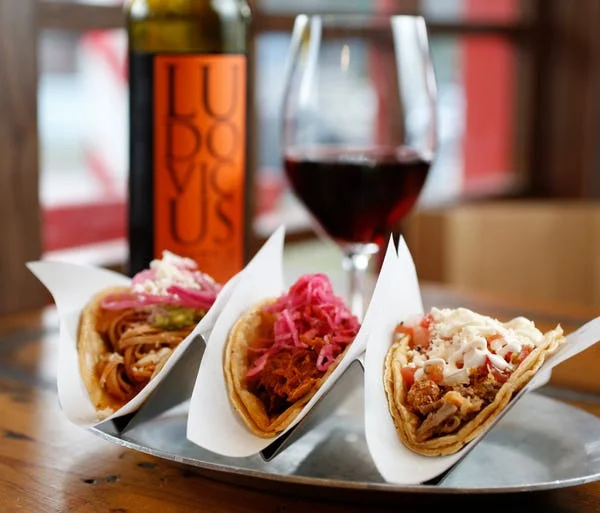 tacoyvino tacowine.jpg