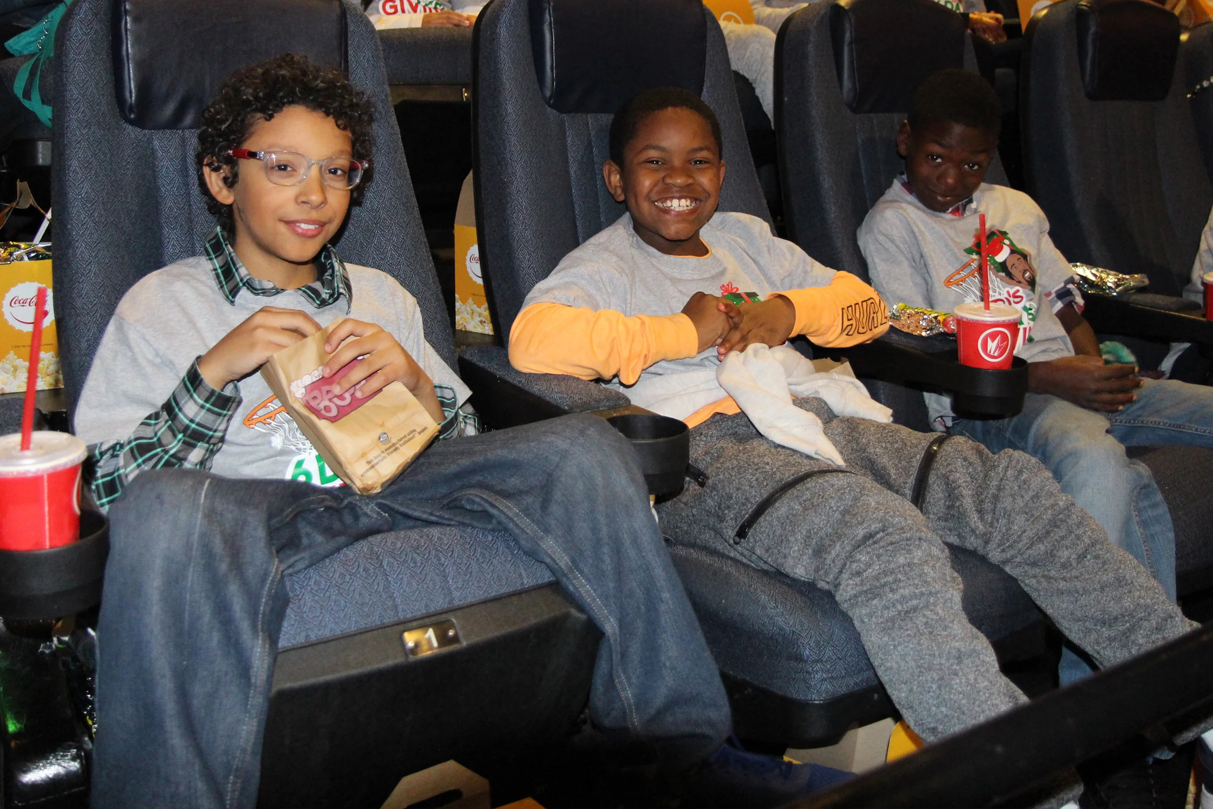 DJ-6-DAYS-OF-GIVING-IMAGE-2.jpg