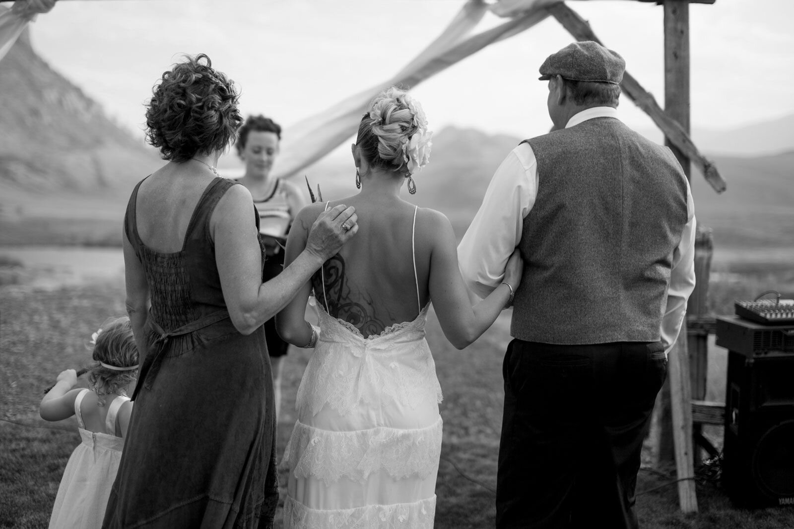 seattle lifestyle photographer - wedding