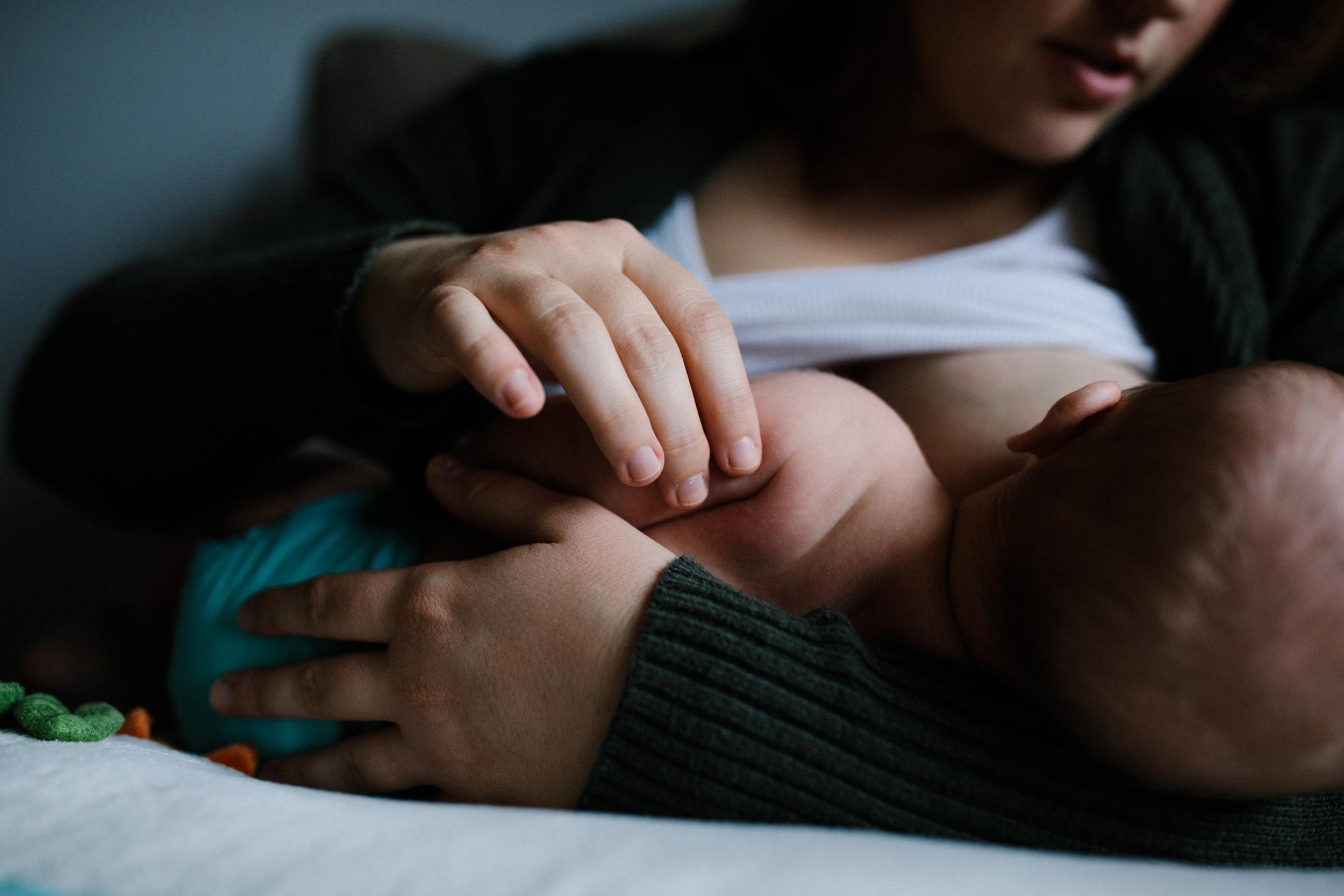 Seattle Lifestyle Photographer - newborn photography