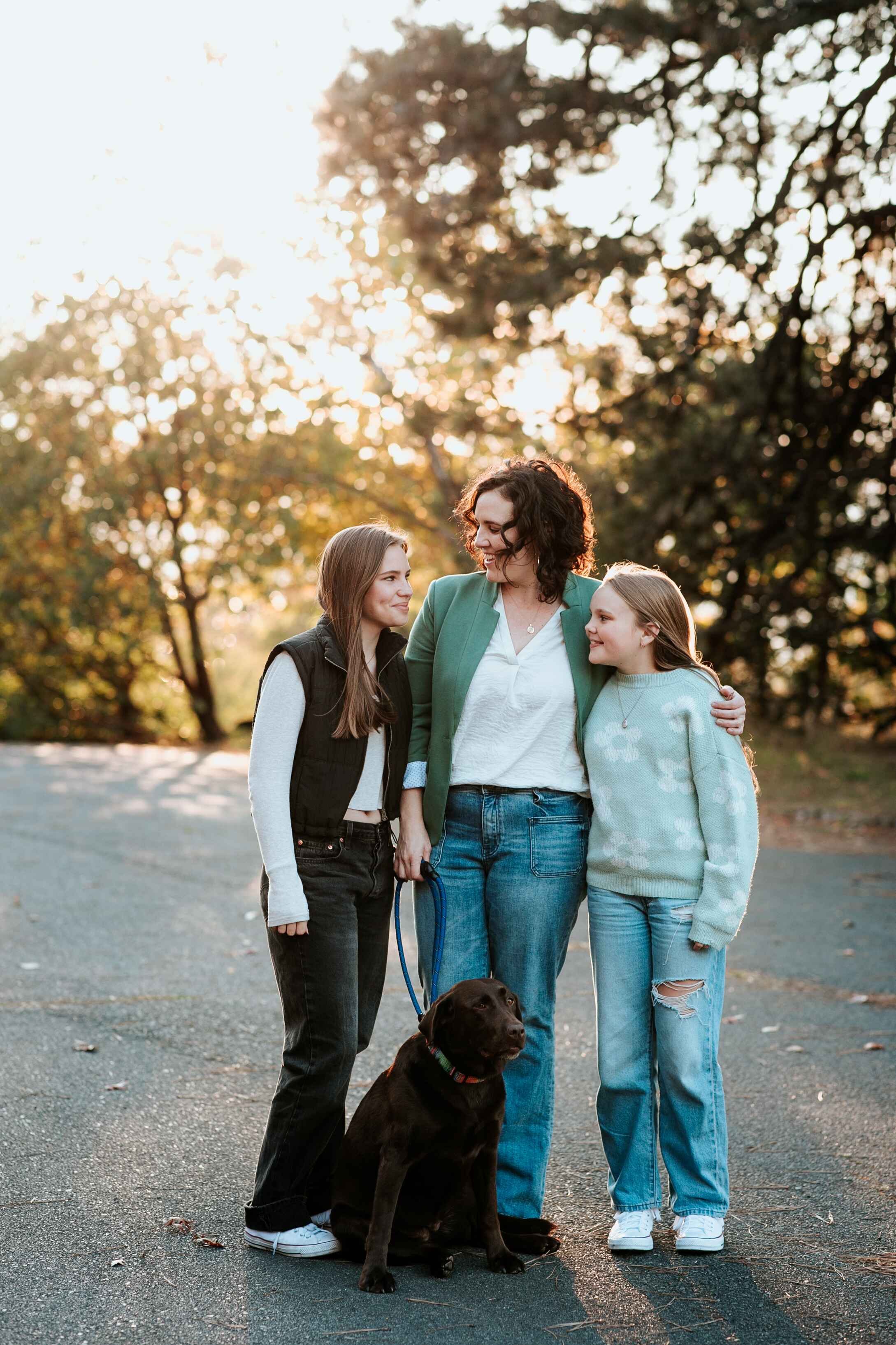 seattle lifestyle photographer - discovery park mini sessions