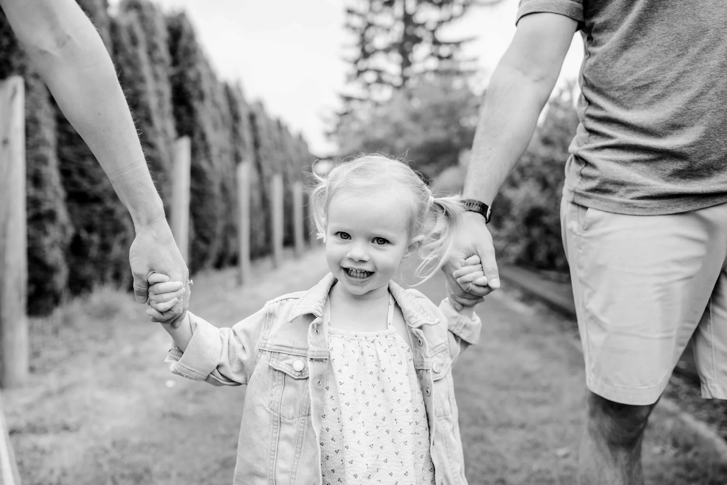 Blueberry Farm Mini Sessions with a Twist: Black &amp; White Memories