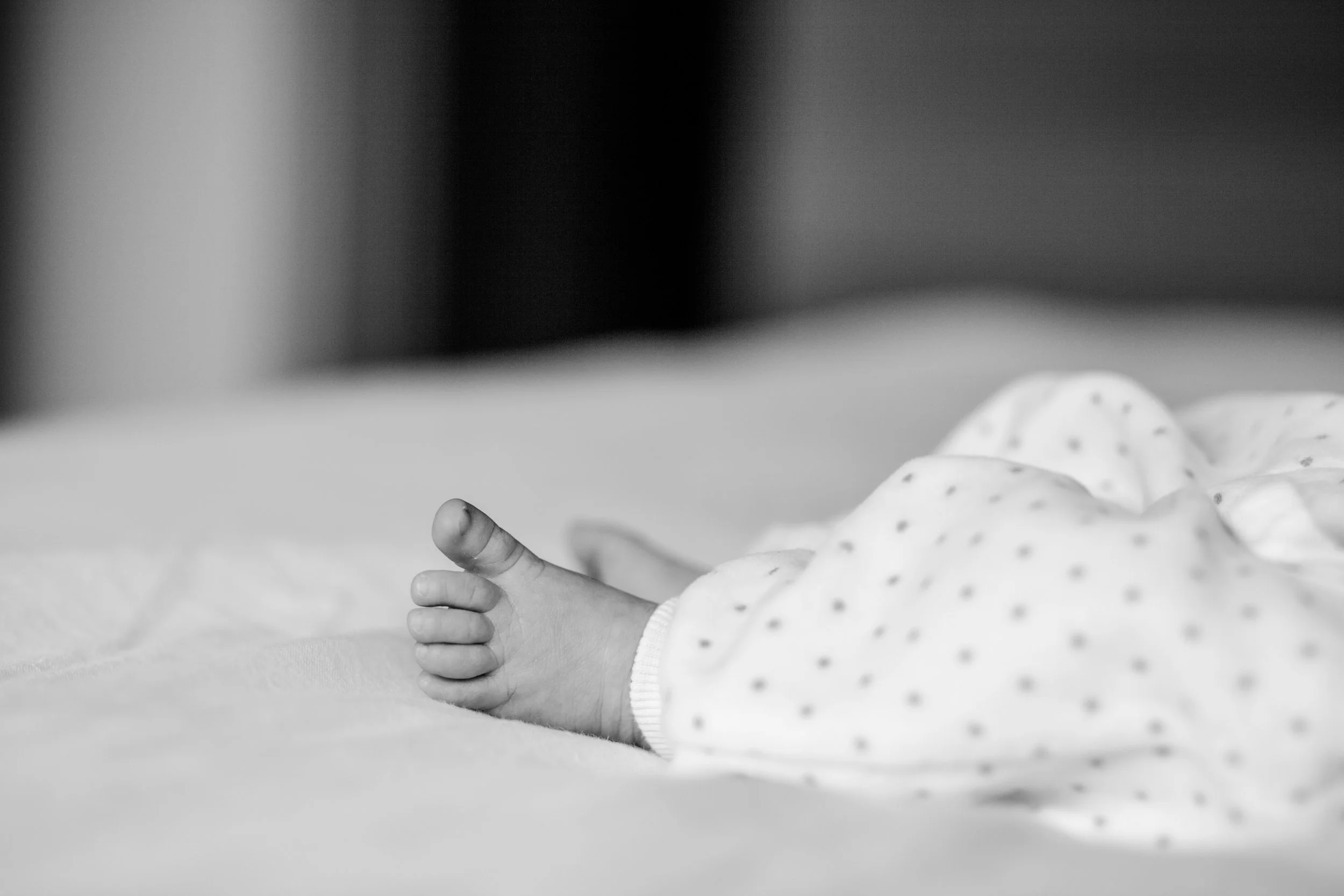 seattle newborn photographer - lifestyle