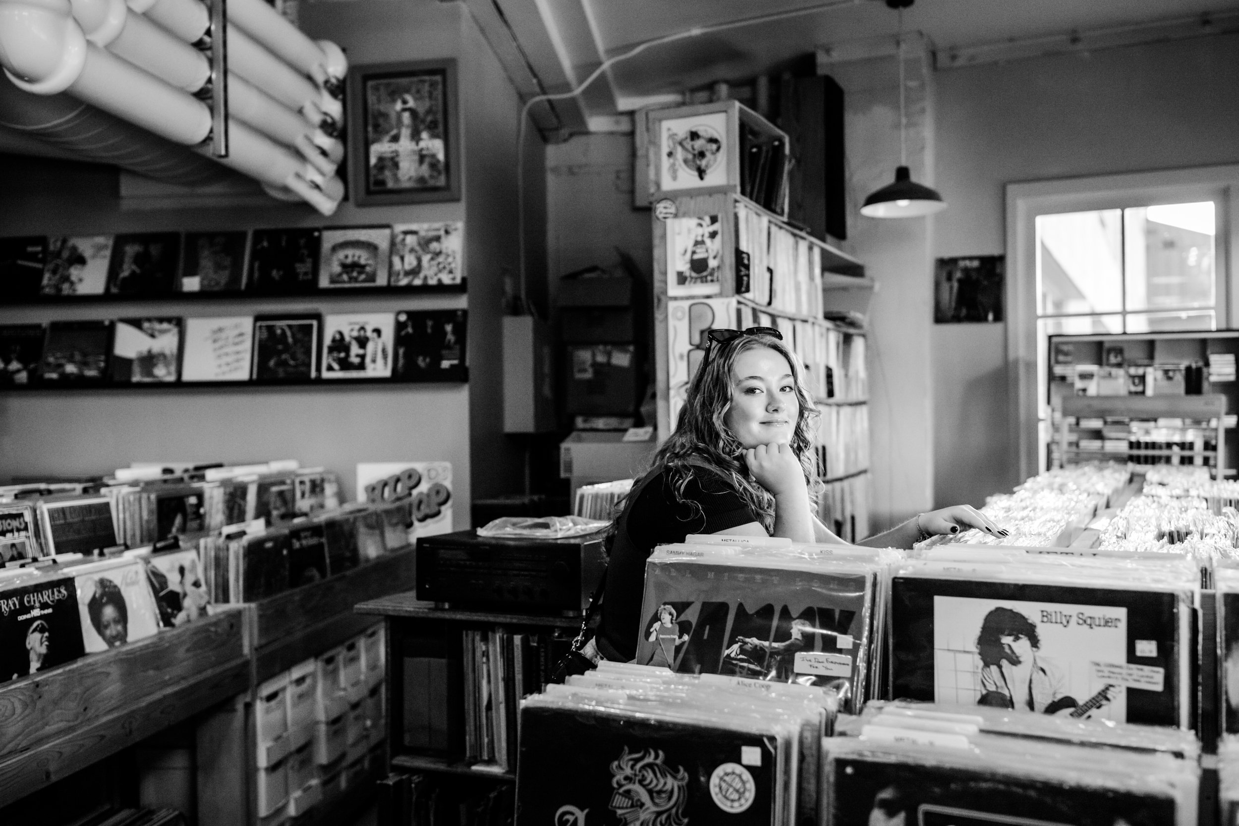 seattle senior portrait photography - pike place