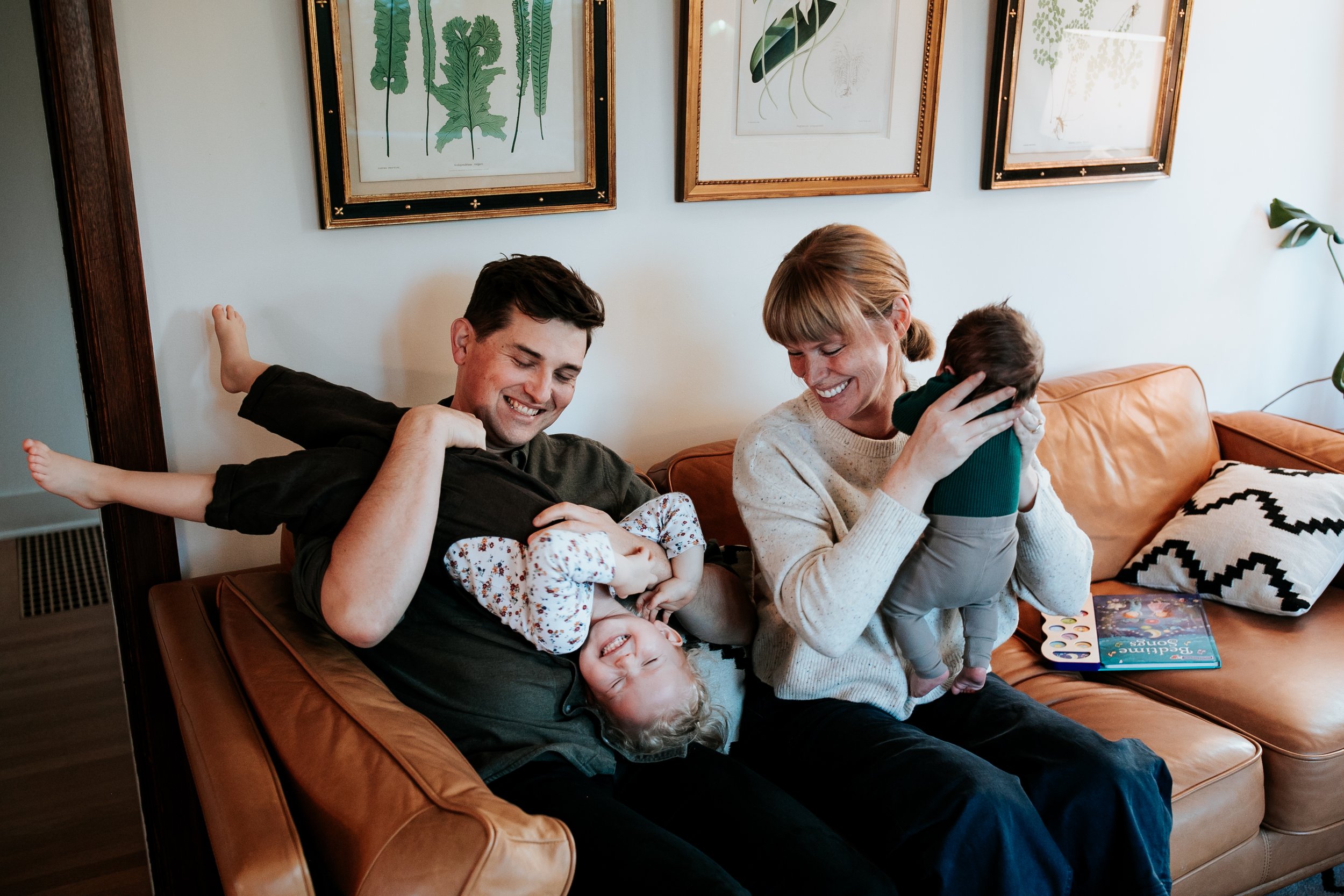 seattle newborn photographer - in home lifestyle