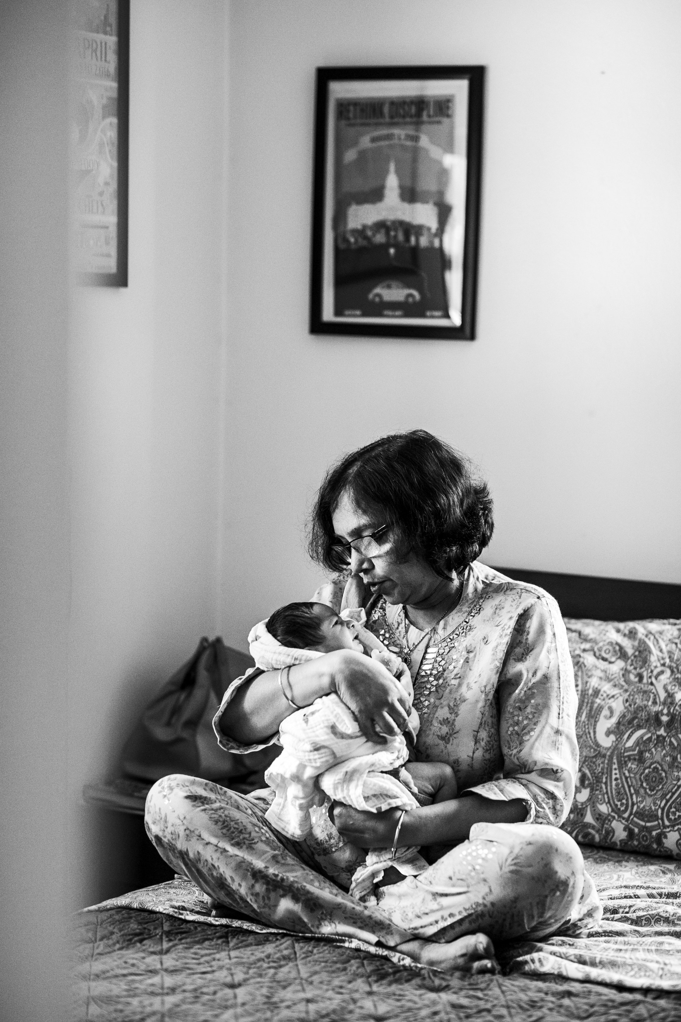 seattle newborn photographer - in home lifestyle