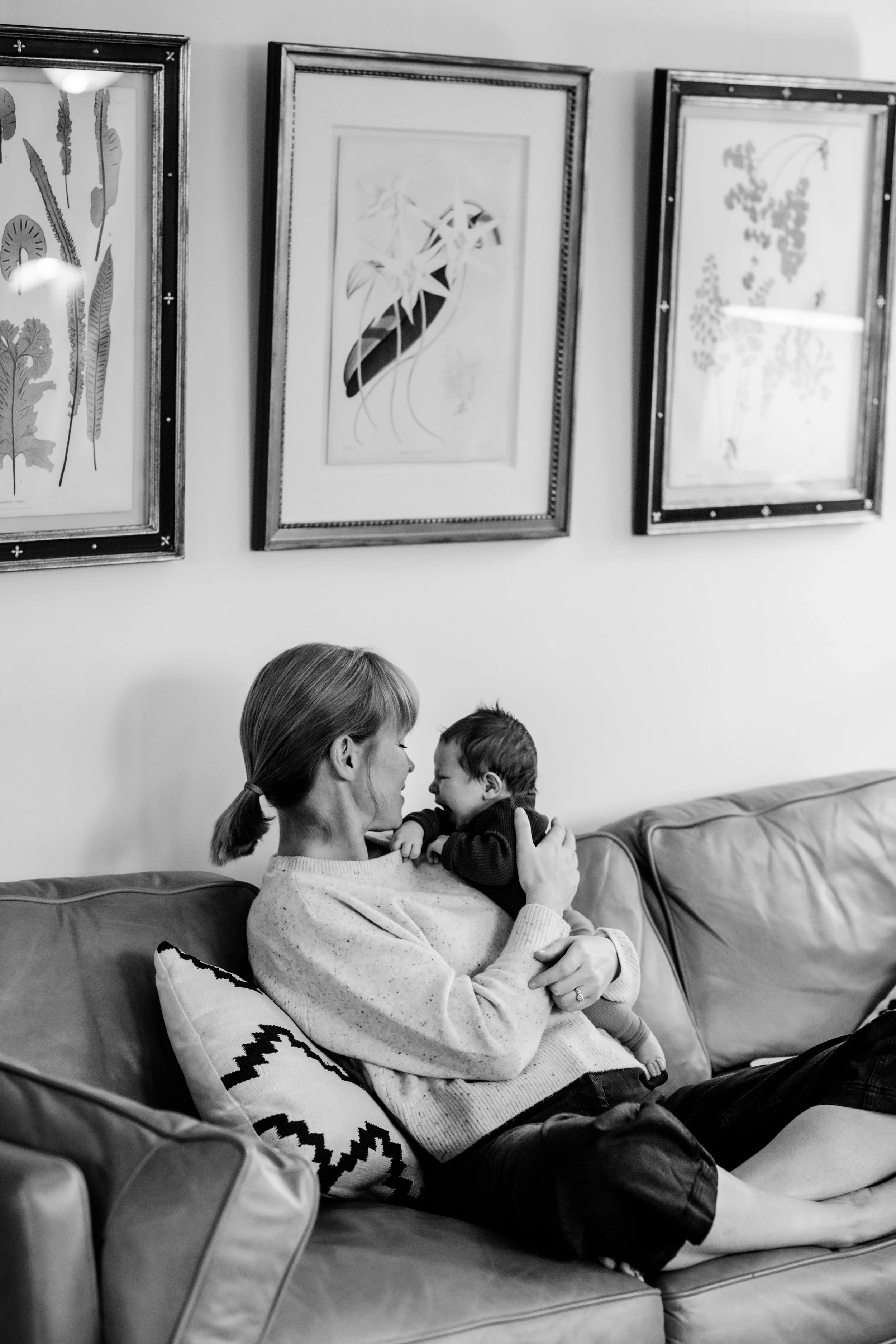 seattle newborn photographer - in home lifestyle