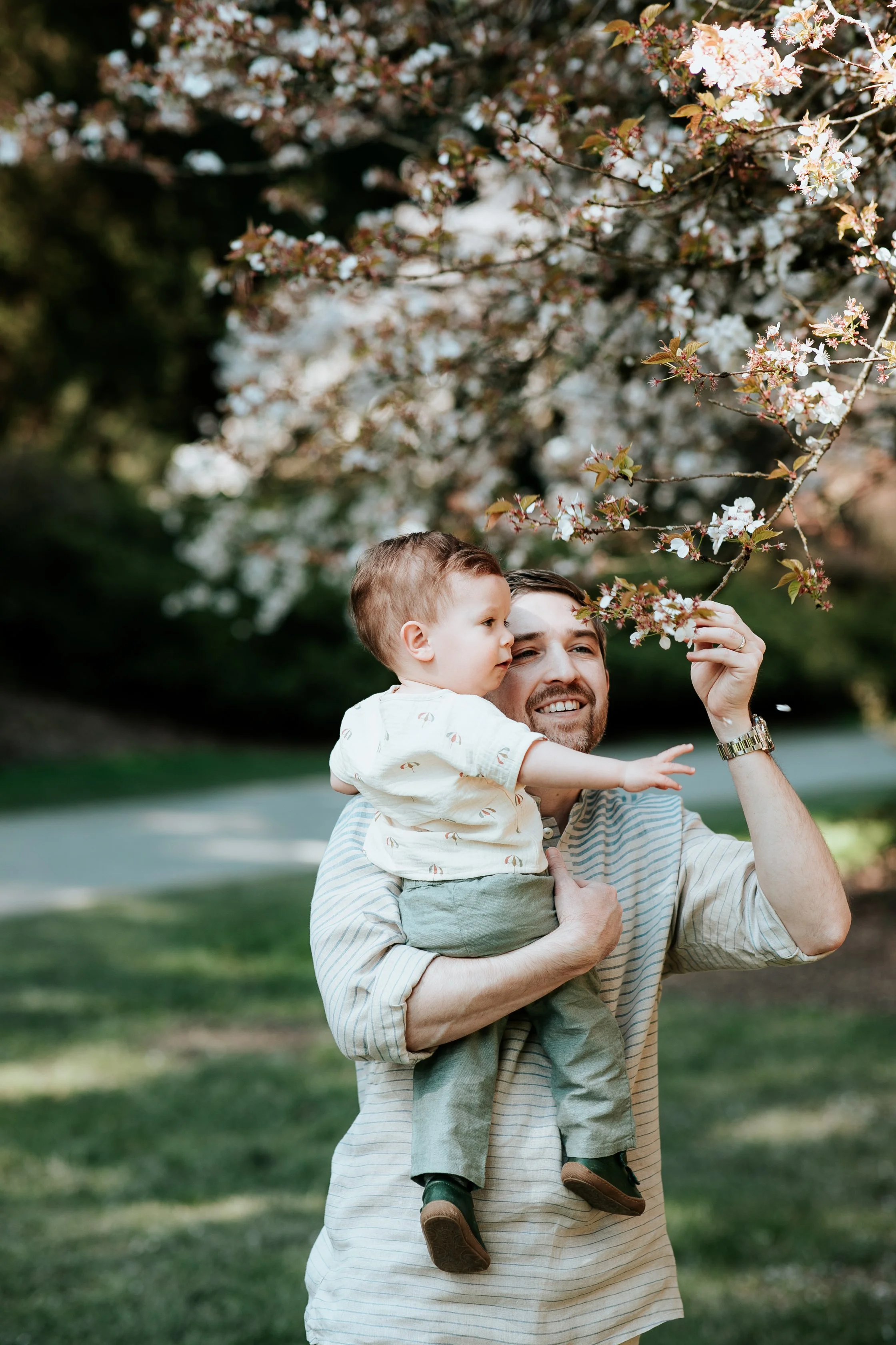 seattle lifestyle photographer - spring mini sessions