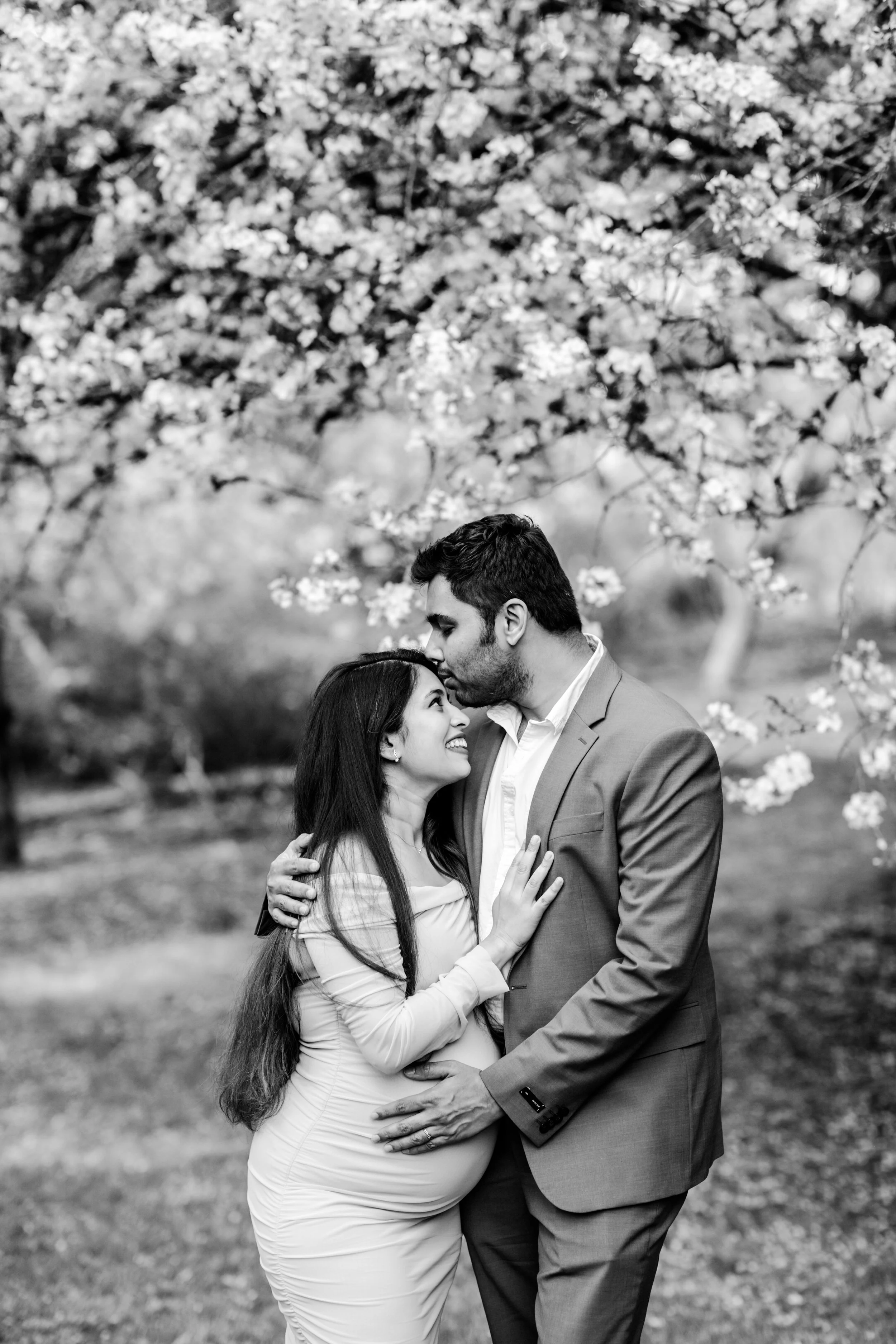 2026 Spring Cherry Blossom Mini Sessions // black and white
