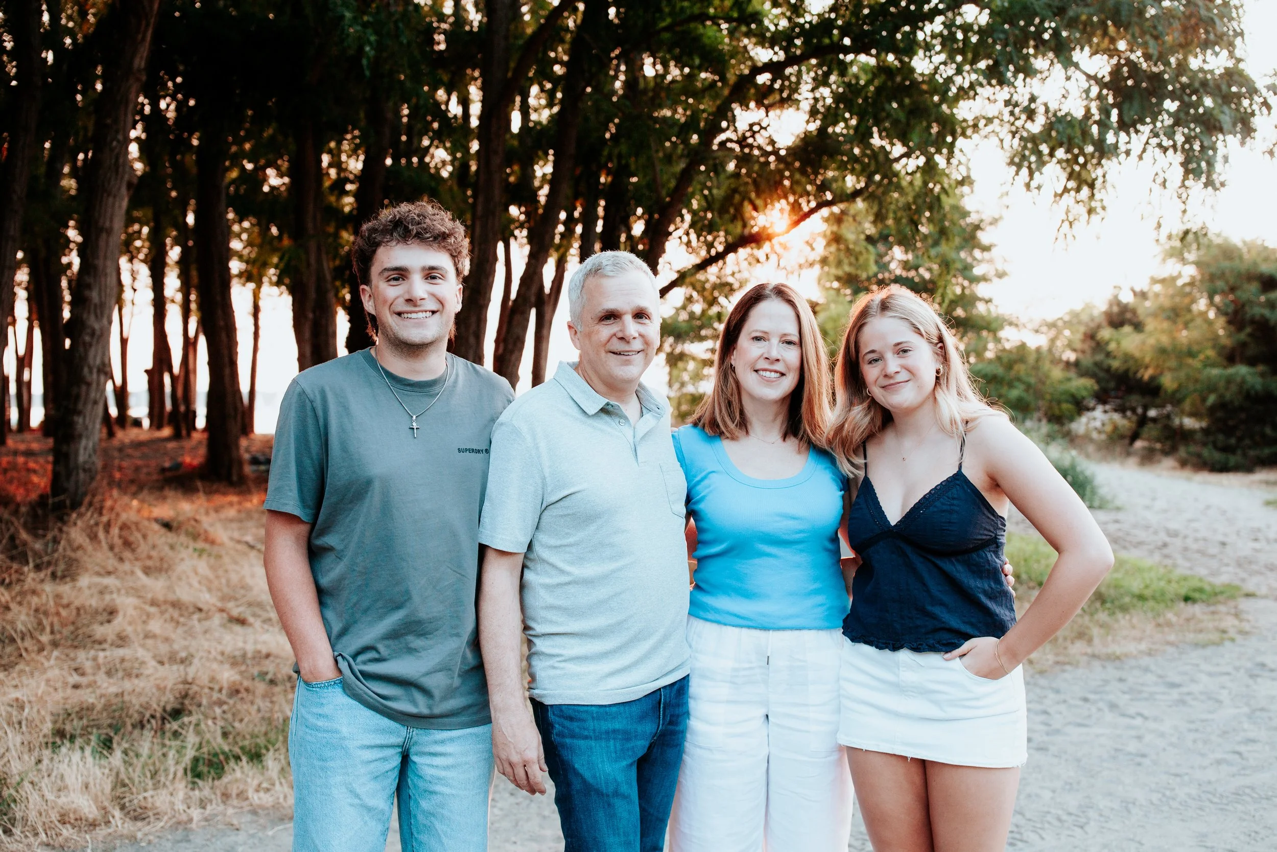 seattle lifestyle photographer - golden gardens mini sessions