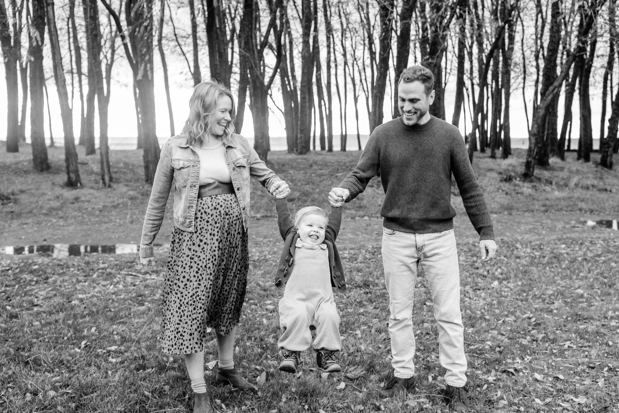 maternity lifestyle photography at golden gardens