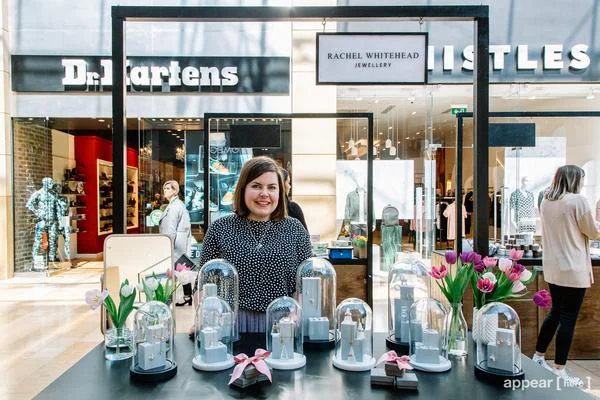 Appear_Here_Rachel_Whitehead_Jewellery_Bullring_Birmingham_Rachel_at_her_stand-19_95ea489a-3d79-4f57-bb04-035d96a097ee_grande.jpg